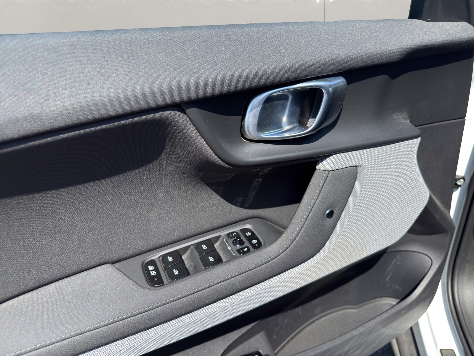 POLESTAR 2 Long Range Dual Motor Performance-image-16