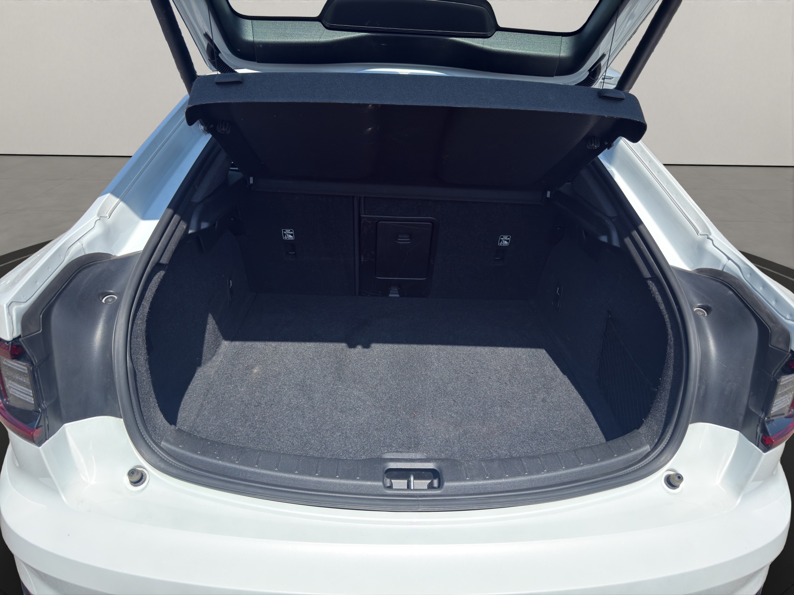 POLESTAR 2 Long Range Dual Motor Performance-image-5