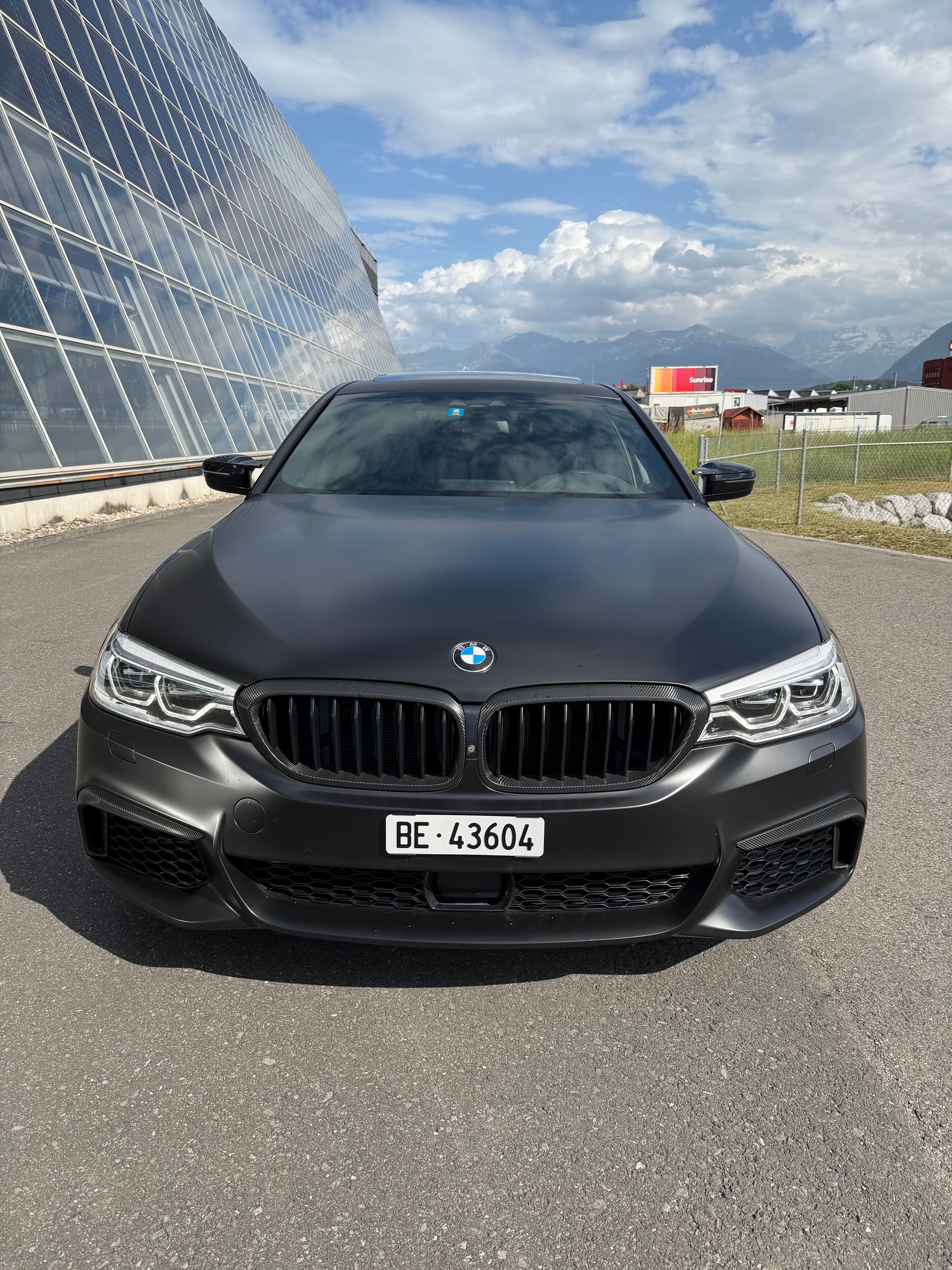 BMW M550i xDrive SAG-image-7
