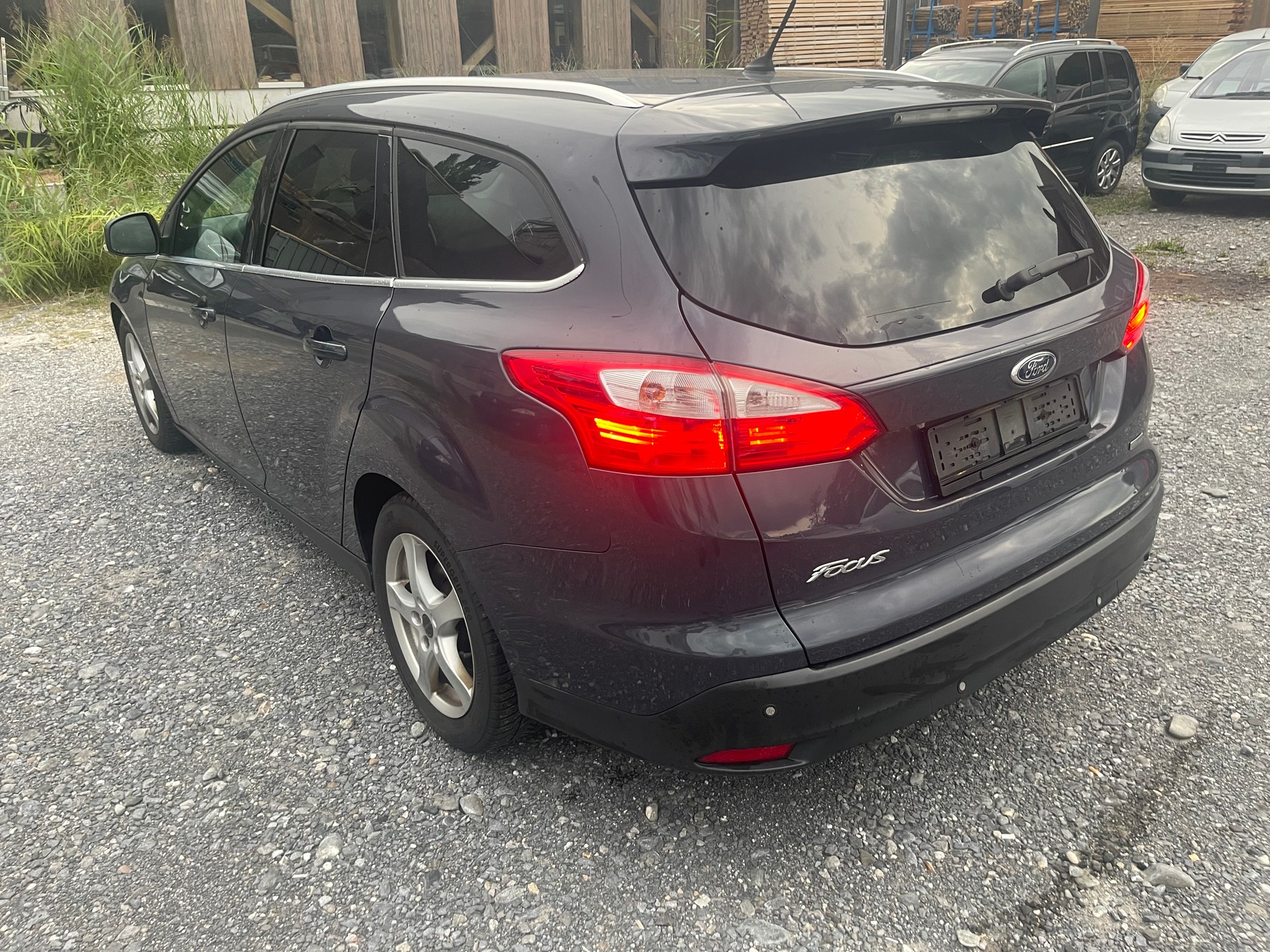 FORD Focus 1.0 SCTi Titanium-image-3