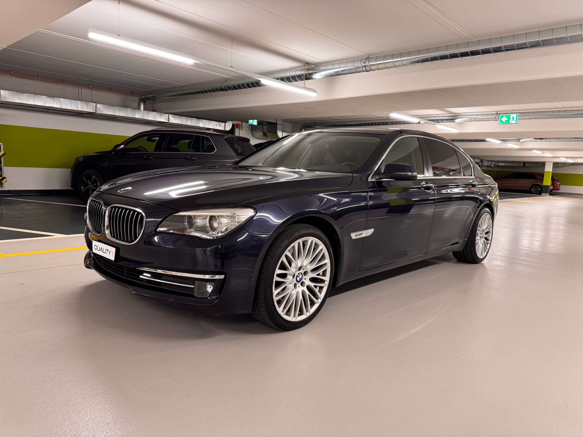 BMW 750Li xDrive-image-0