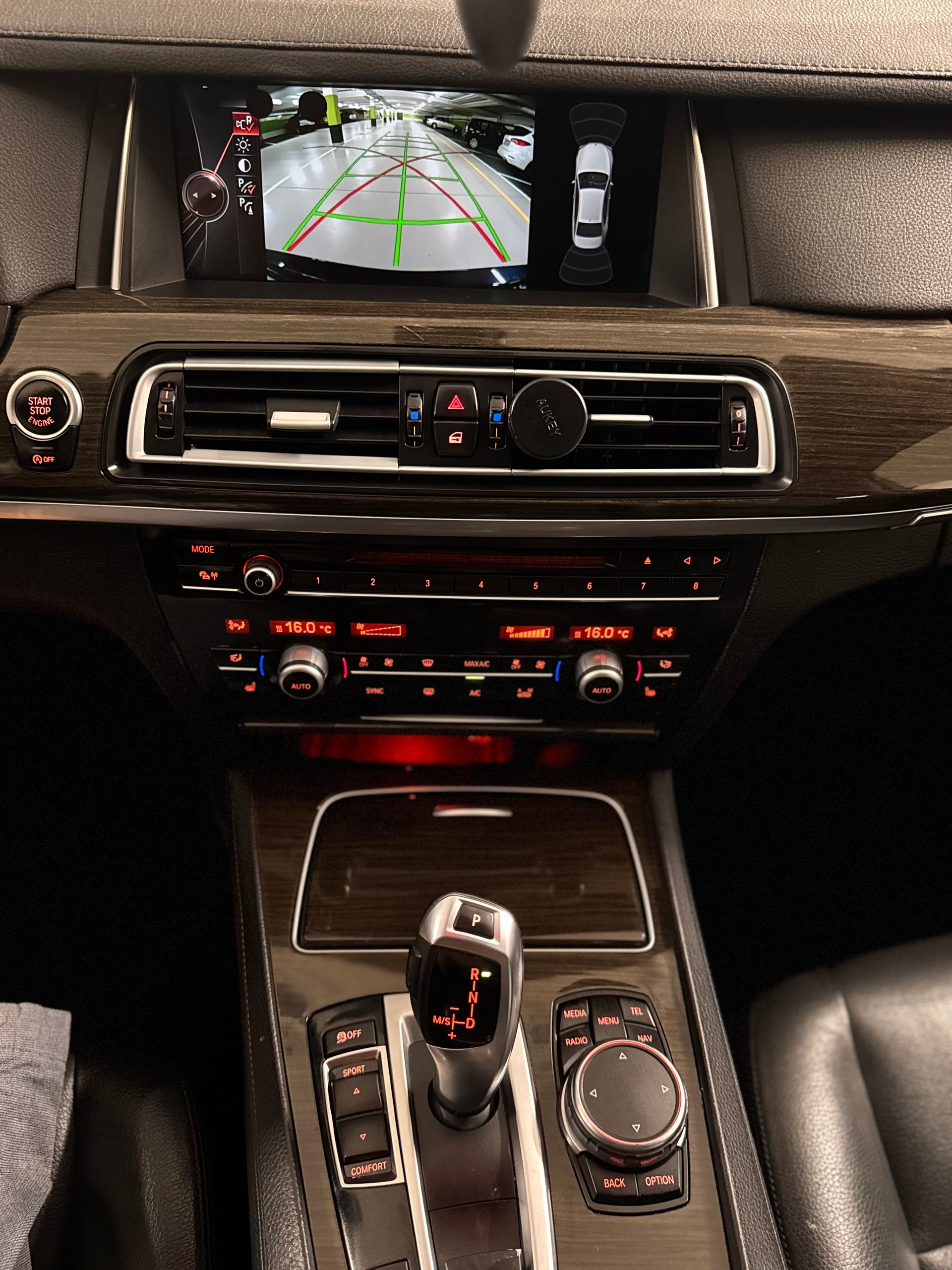 BMW 750Li xDrive-image-12