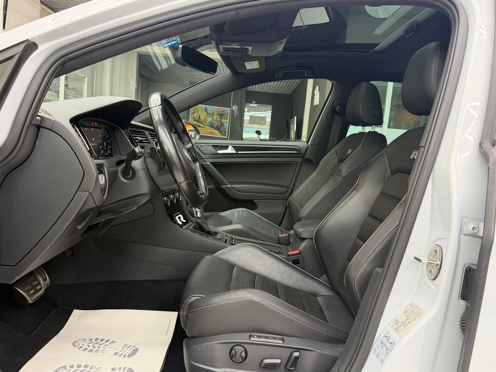 VW Golf VII 2.0 TSI R 310 DSG 4motion-image-12