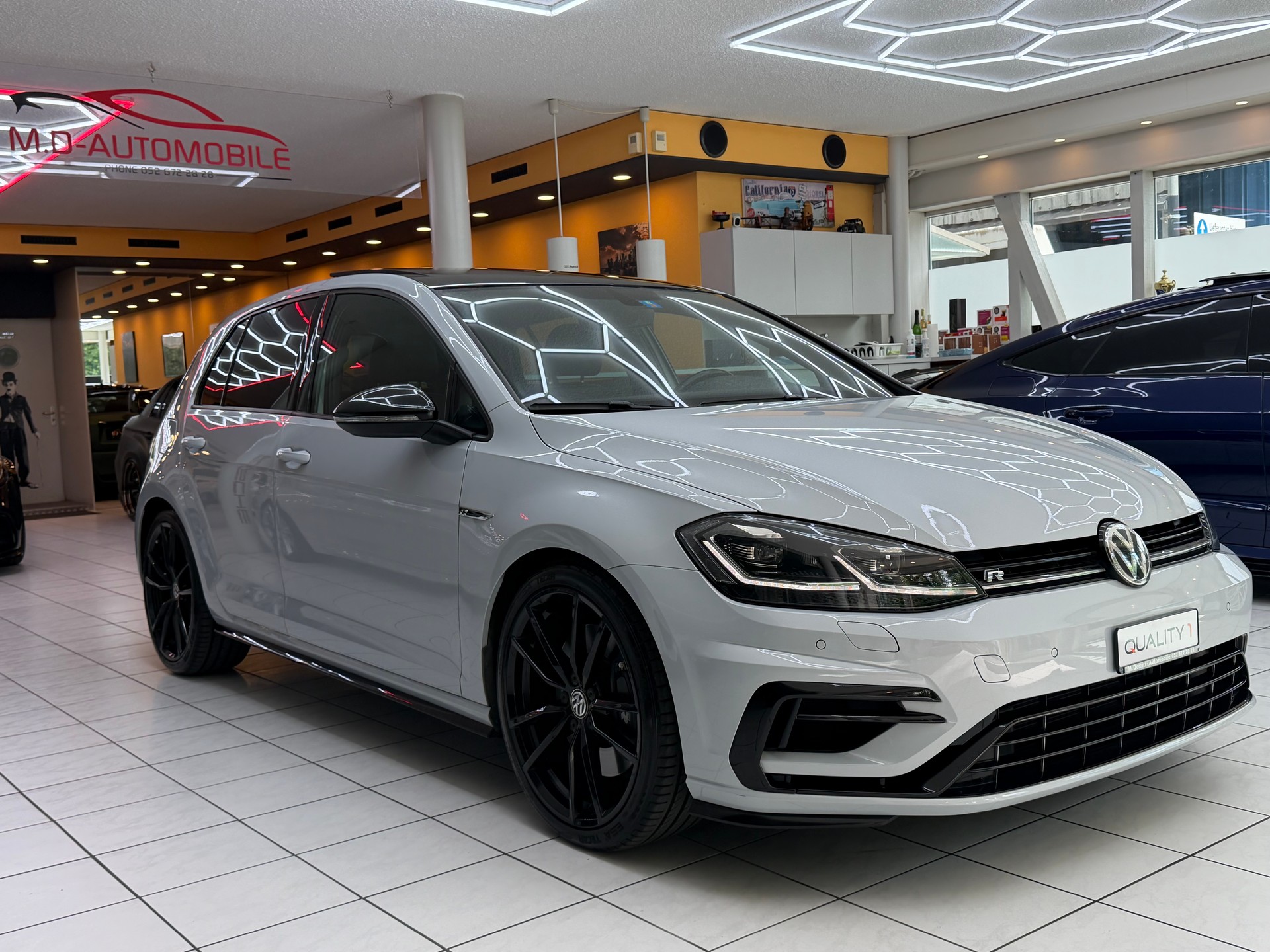 VW Golf VII 2.0 TSI R 310 DSG 4motion-image-0