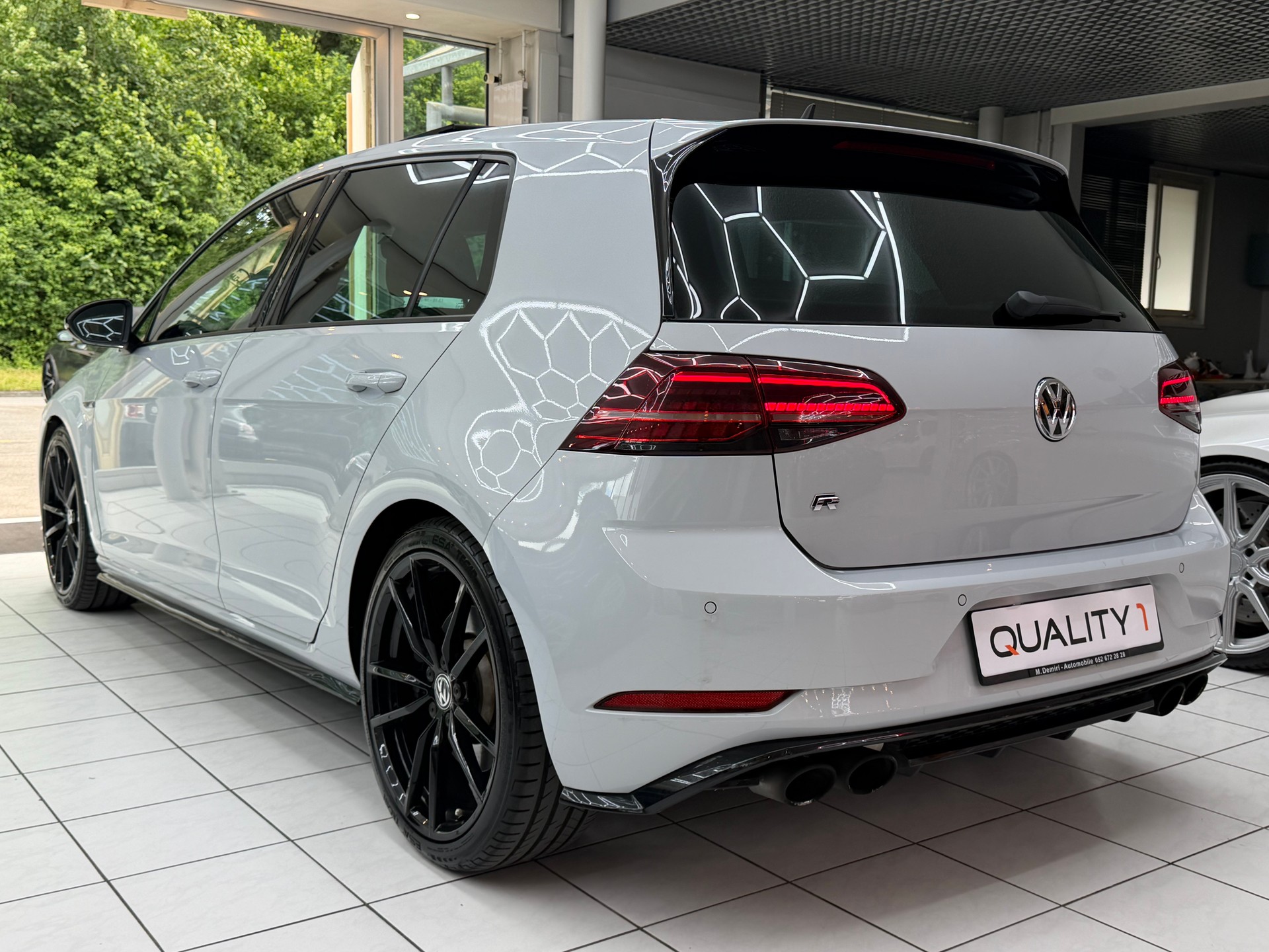 VW Golf VII 2.0 TSI R 310 DSG 4motion-image-6