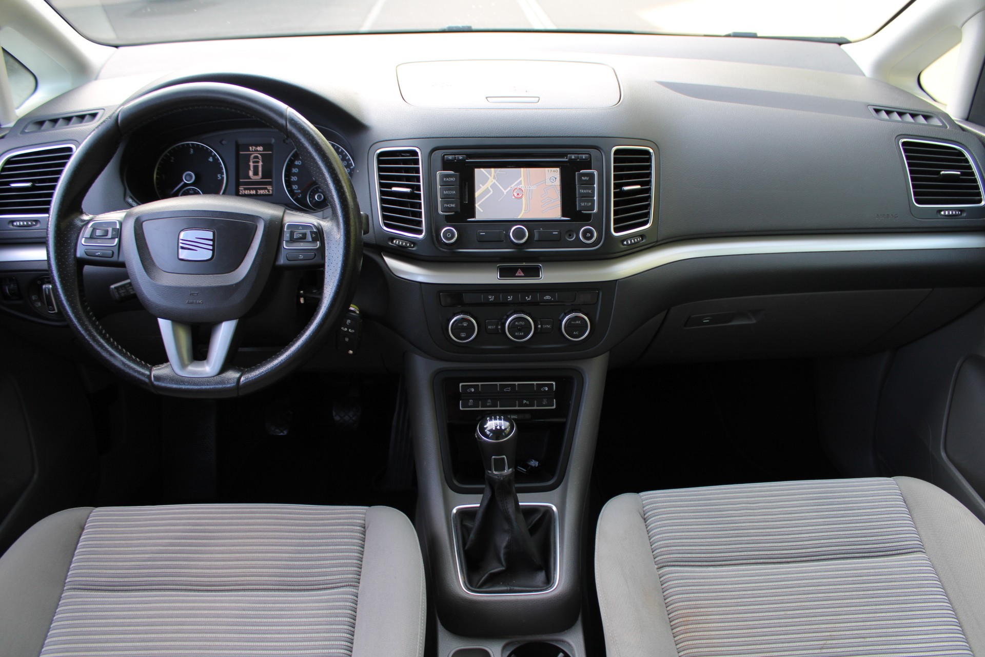 SEAT Alhambra 2.0 TDI Style 4x4-image-9