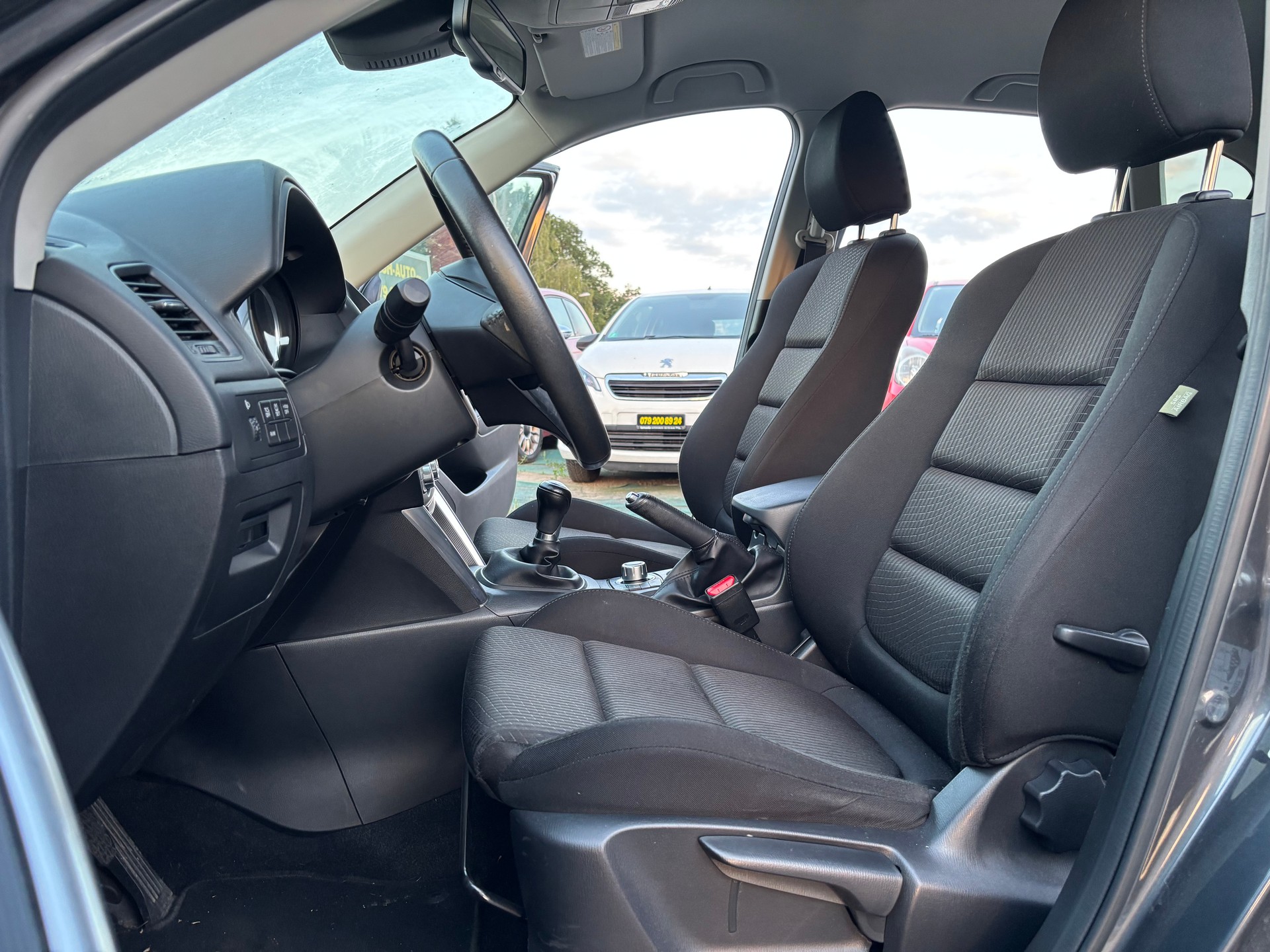 MAZDA CX-5 2.2 D Revolution AWD ***Problème injections***-image-10