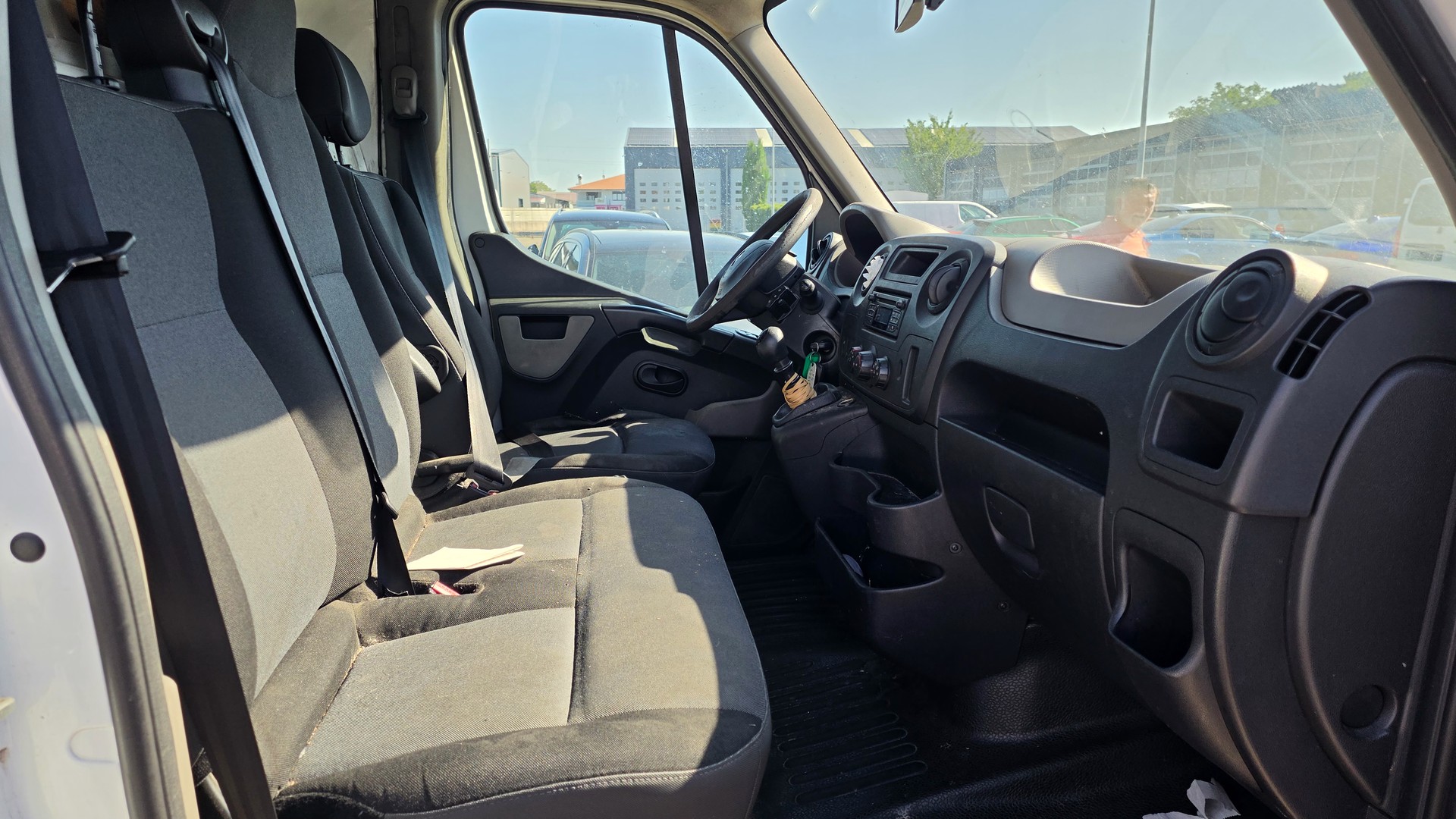 RENAULT Master T35 ENERGY 2.3dCi 135 L3H2-image-4