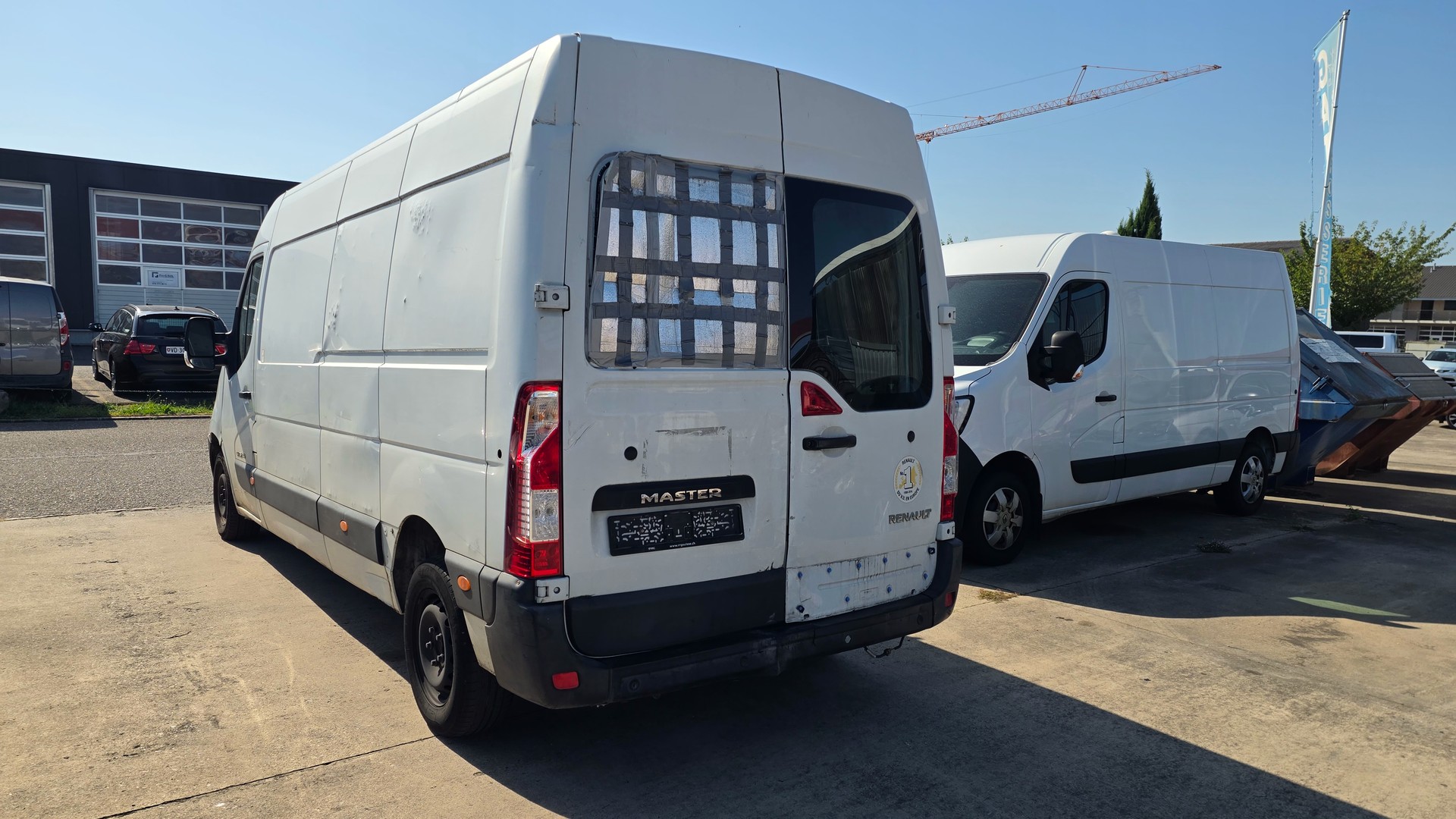 RENAULT Master T35 ENERGY 2.3dCi 135 L3H2-image-2