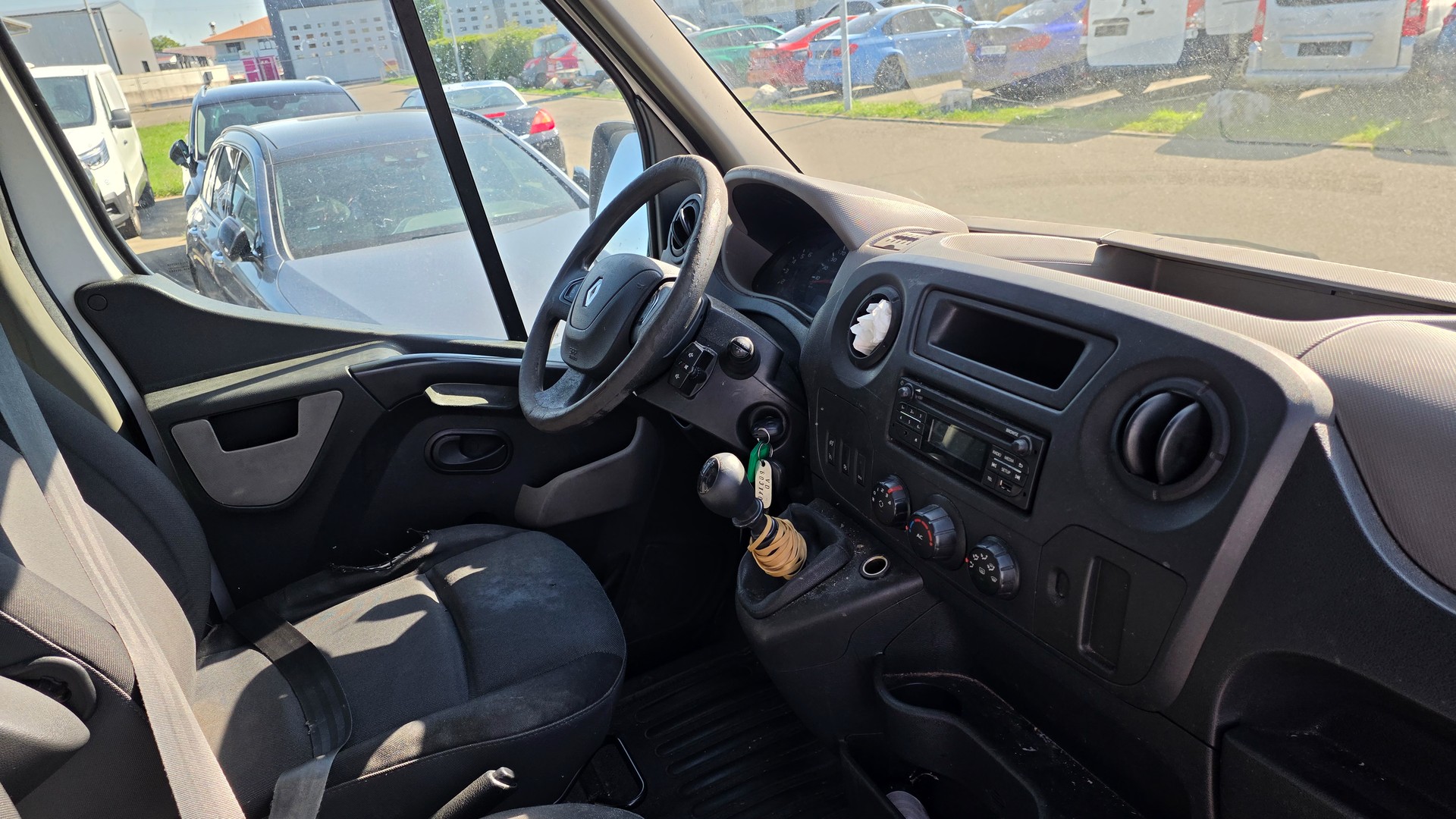 RENAULT Master T35 ENERGY 2.3dCi 135 L3H2-image-5