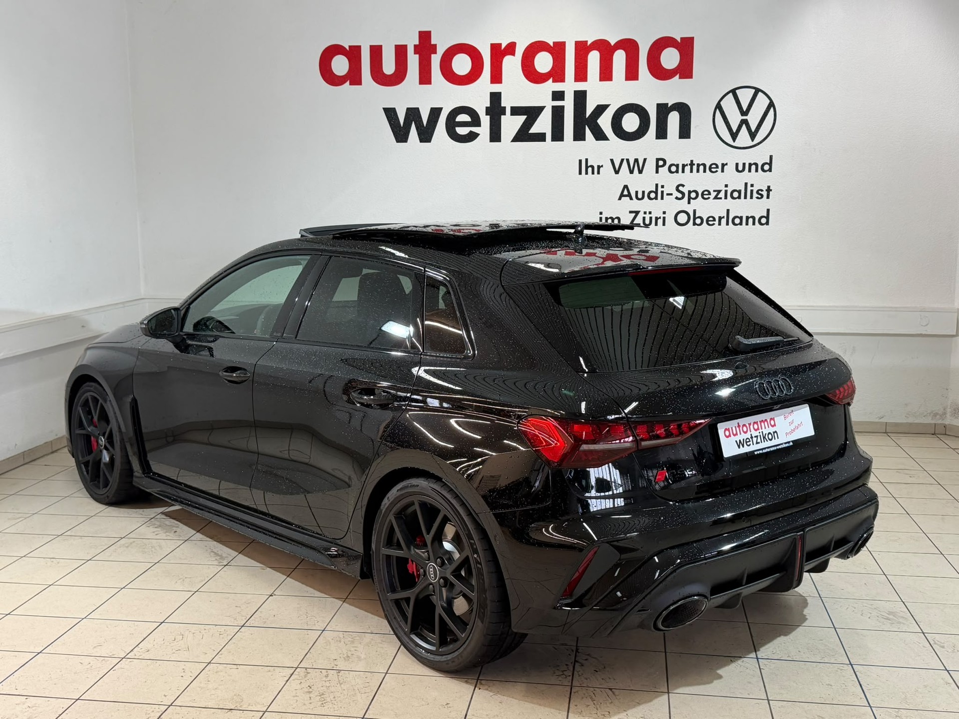 AUDI RS3 Sportback 2.5 TSI quattro S-tronic-showroom-element-2