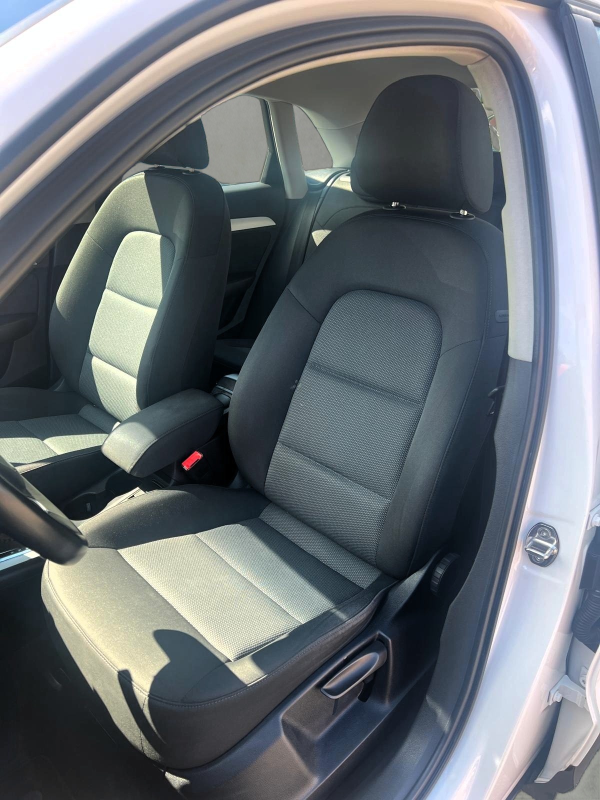 AUDI Q3 1.4 TFSI S-tronic-image-13