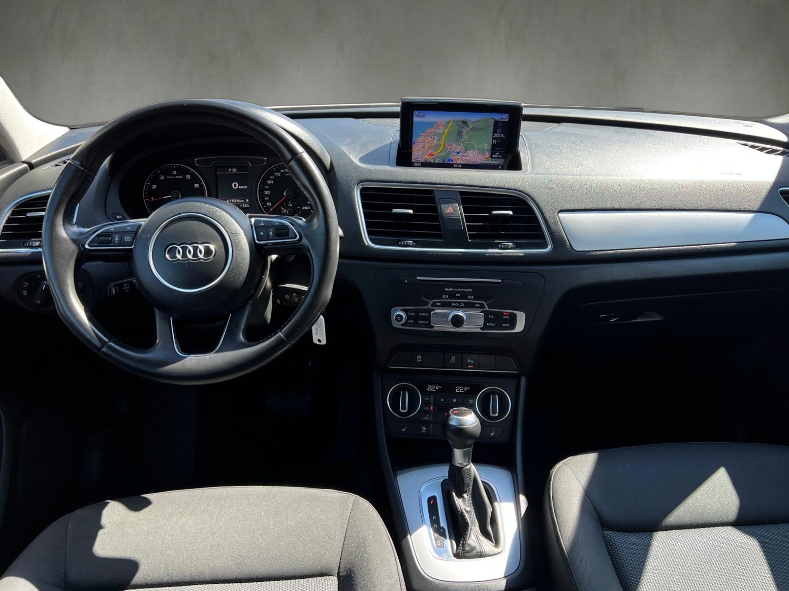 AUDI Q3 1.4 TFSI S-tronic-image-22