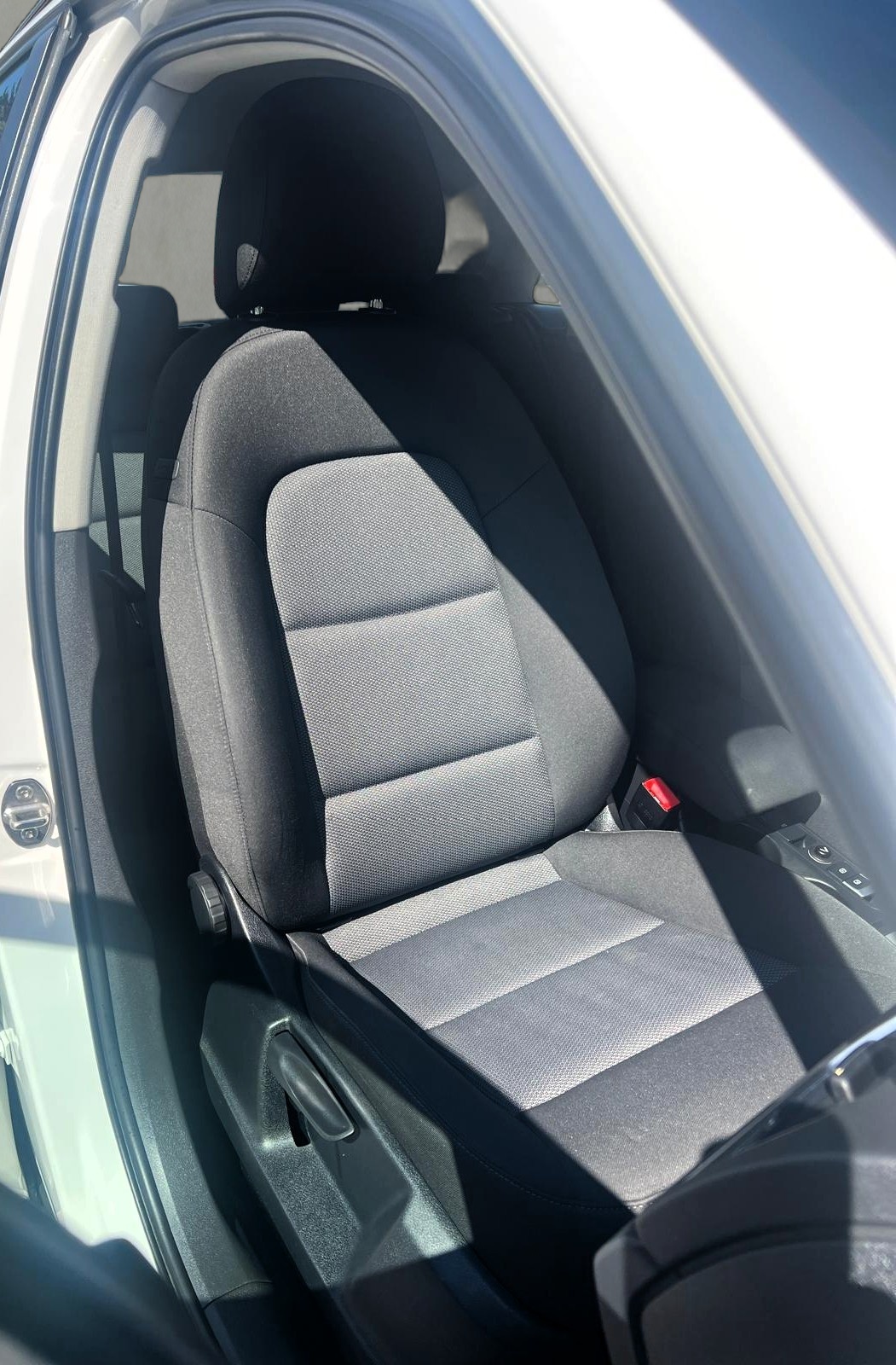 AUDI Q3 1.4 TFSI S-tronic-image-12