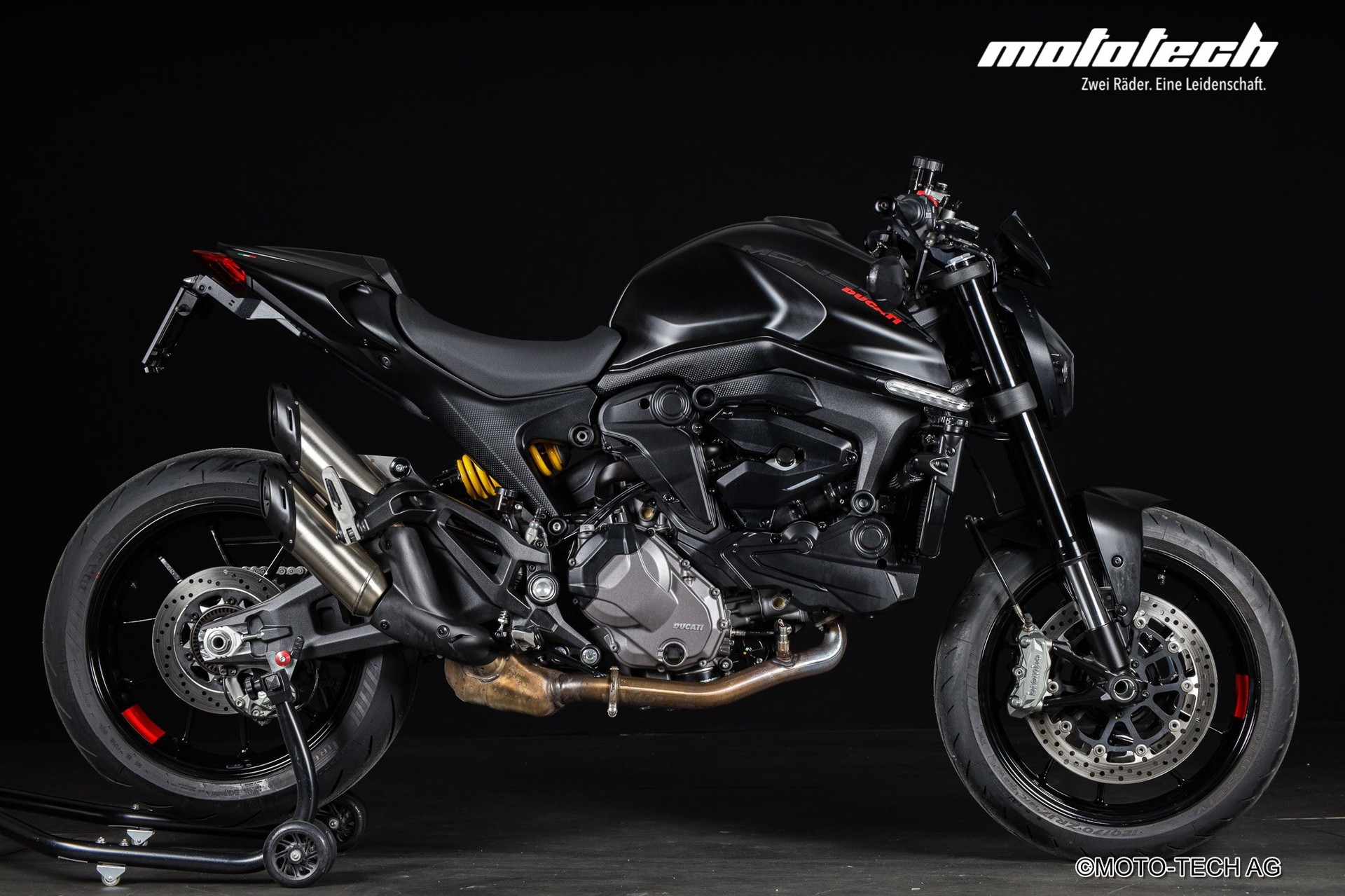 DUCATI Monster 937 (35KW)-showroom-element-1