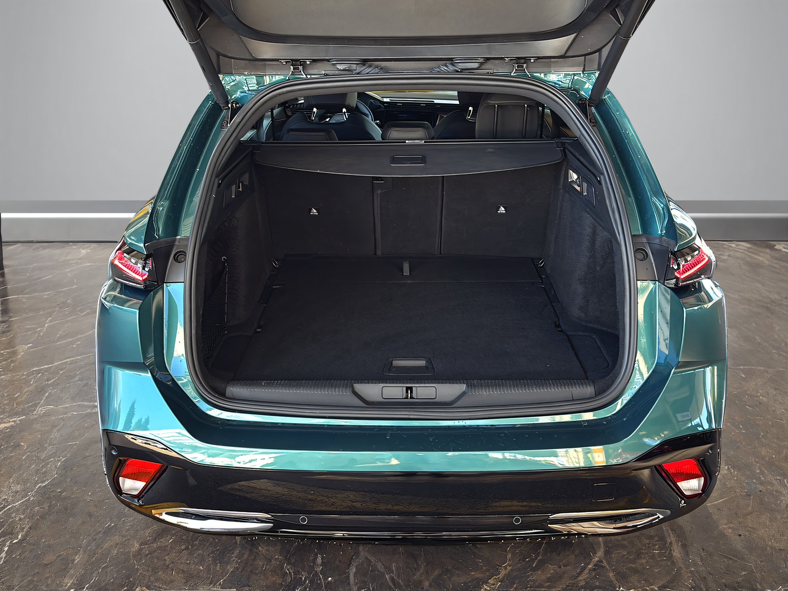 PEUGEOT 308 SW 1.2 Hybrid GT-image-10
