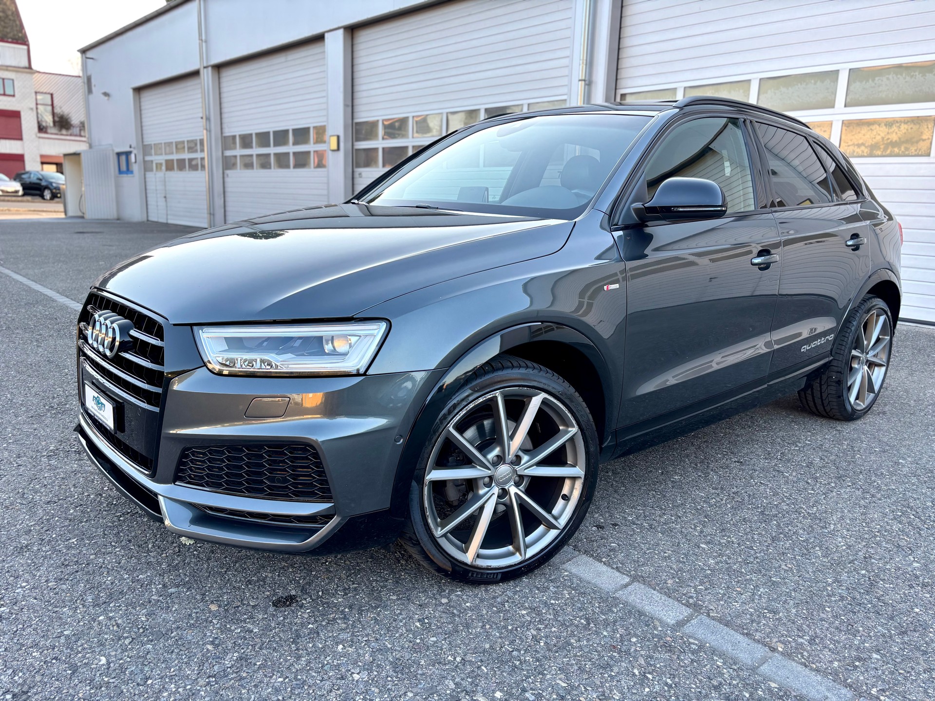 AUDI Q3 2.0 TFSI SPORT Quattro S-tronic S-Line