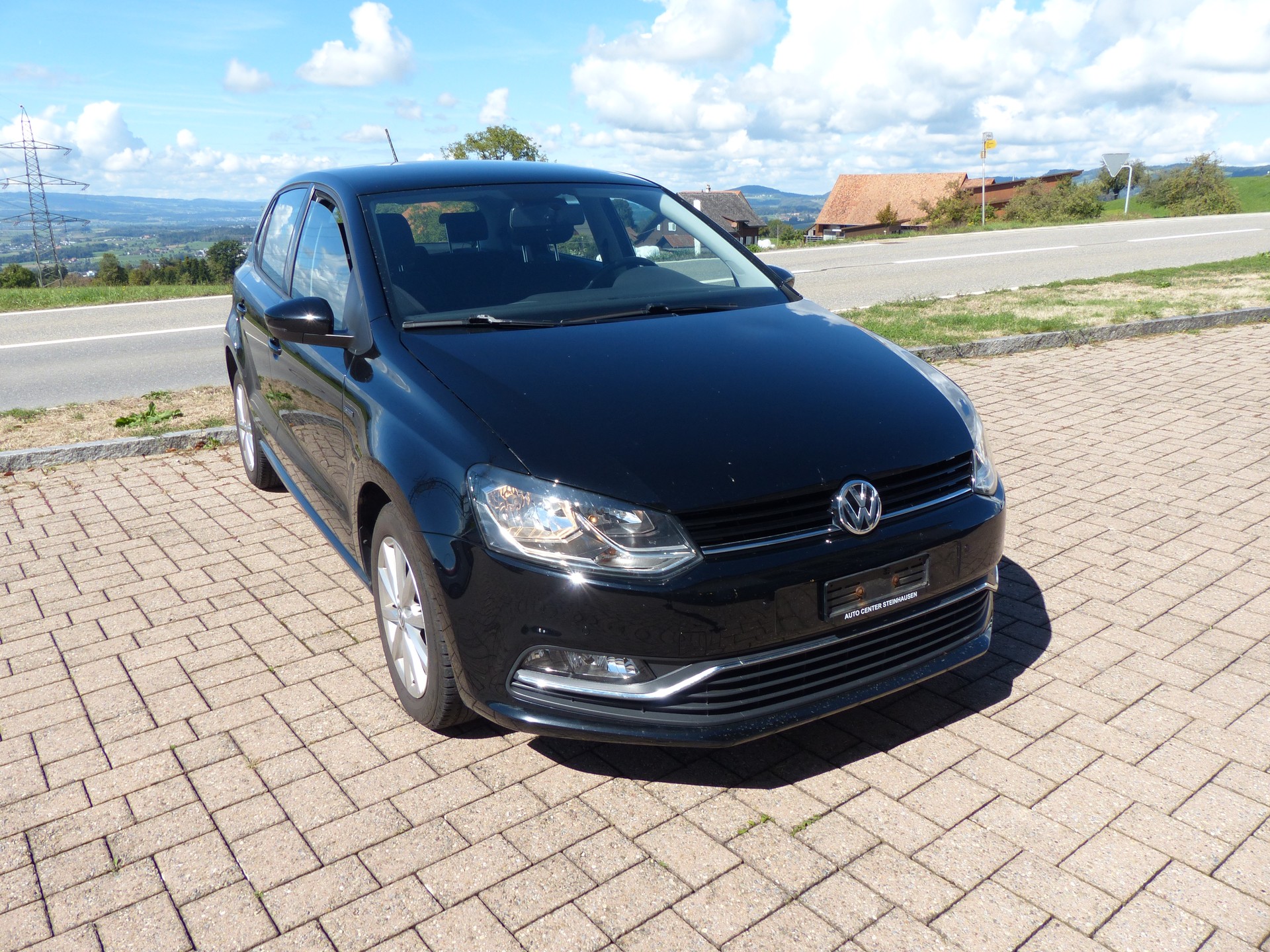 VW Polo 1.2 TSI BMT Lounge-image-1