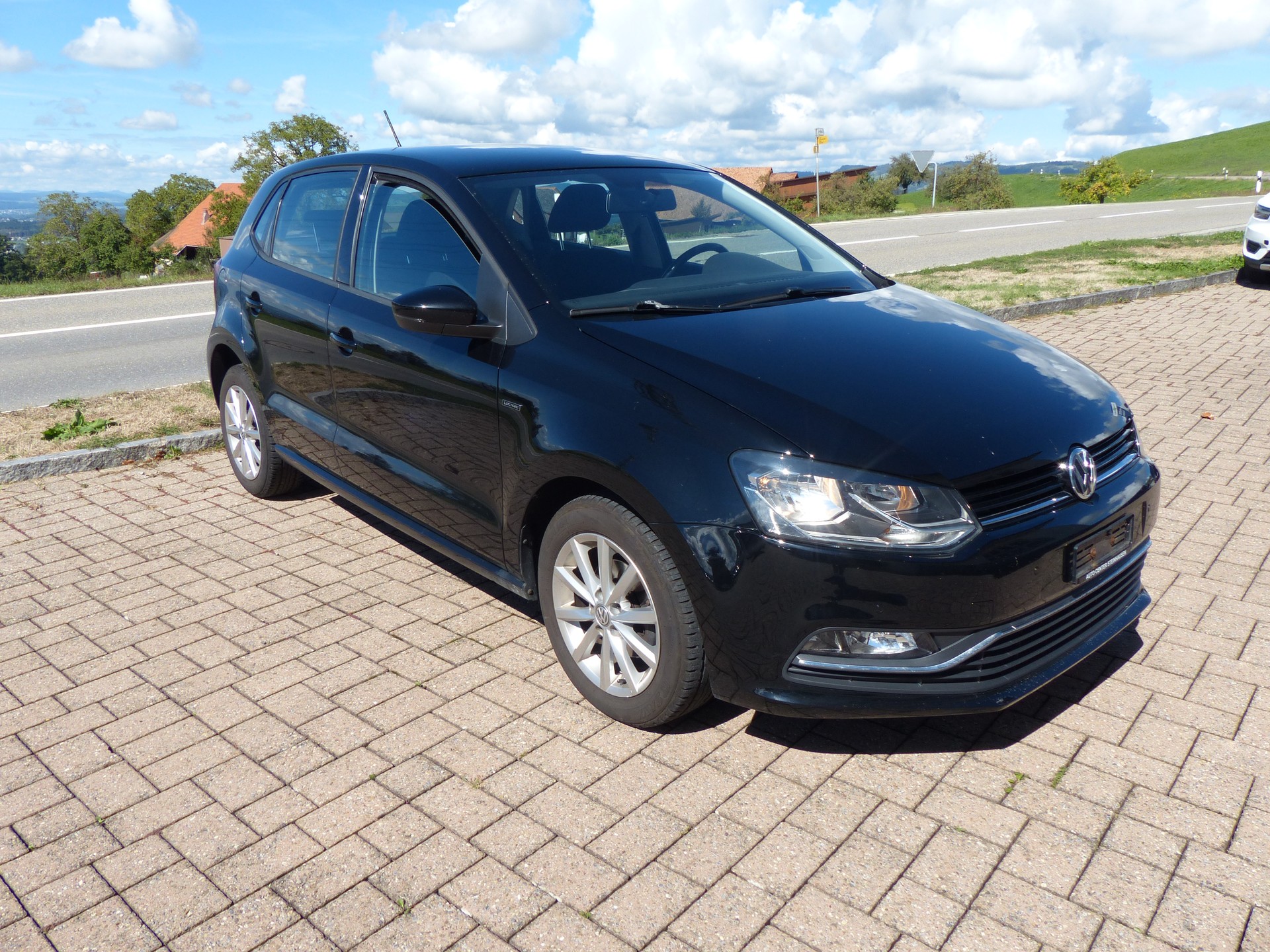 VW Polo 1.2 TSI BMT Lounge-image-3