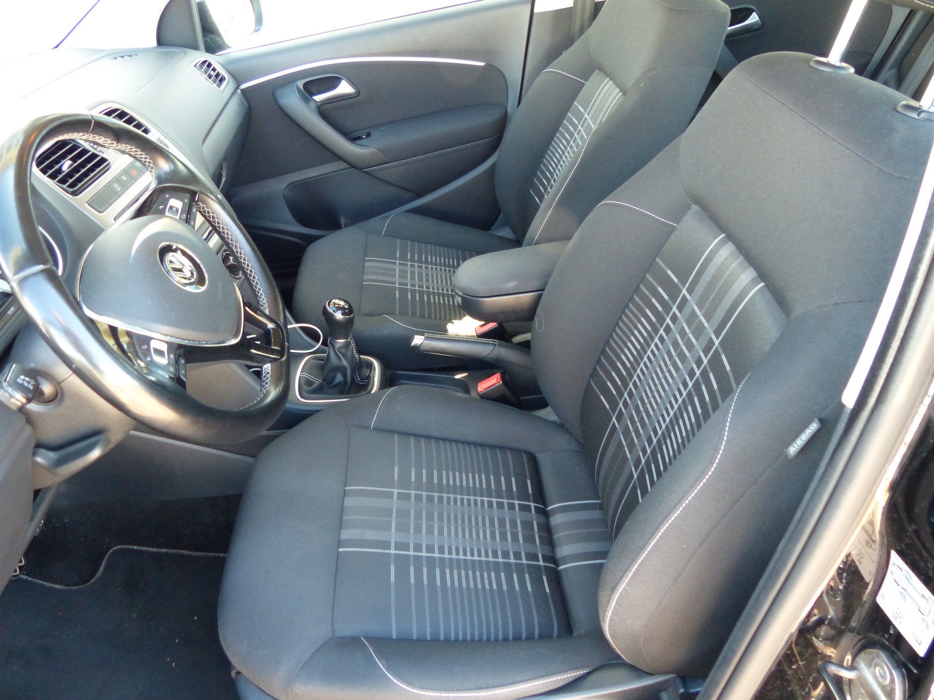 VW Polo 1.2 TSI BMT Lounge-image-13