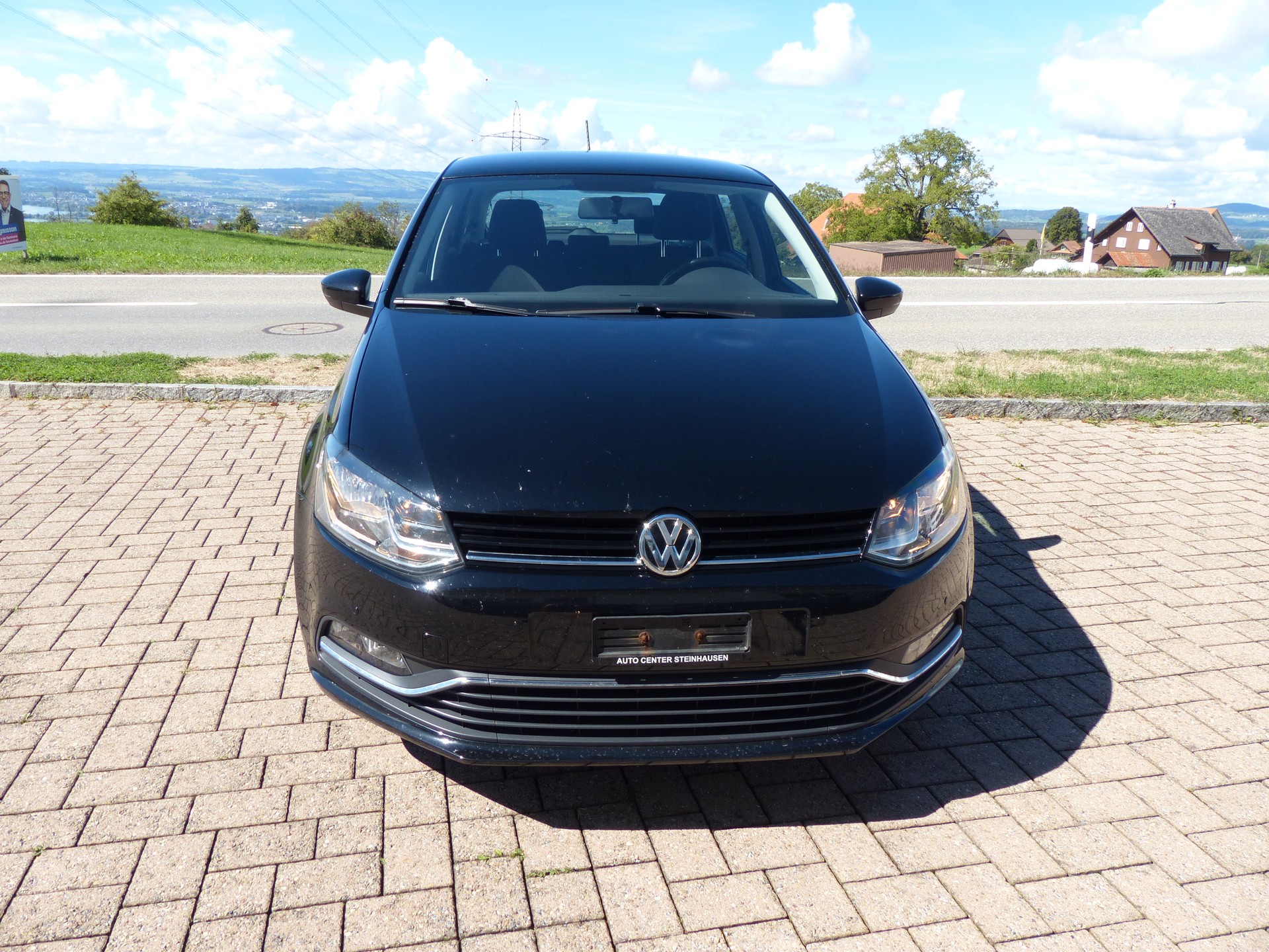 VW Polo 1.2 TSI BMT Lounge-image-2