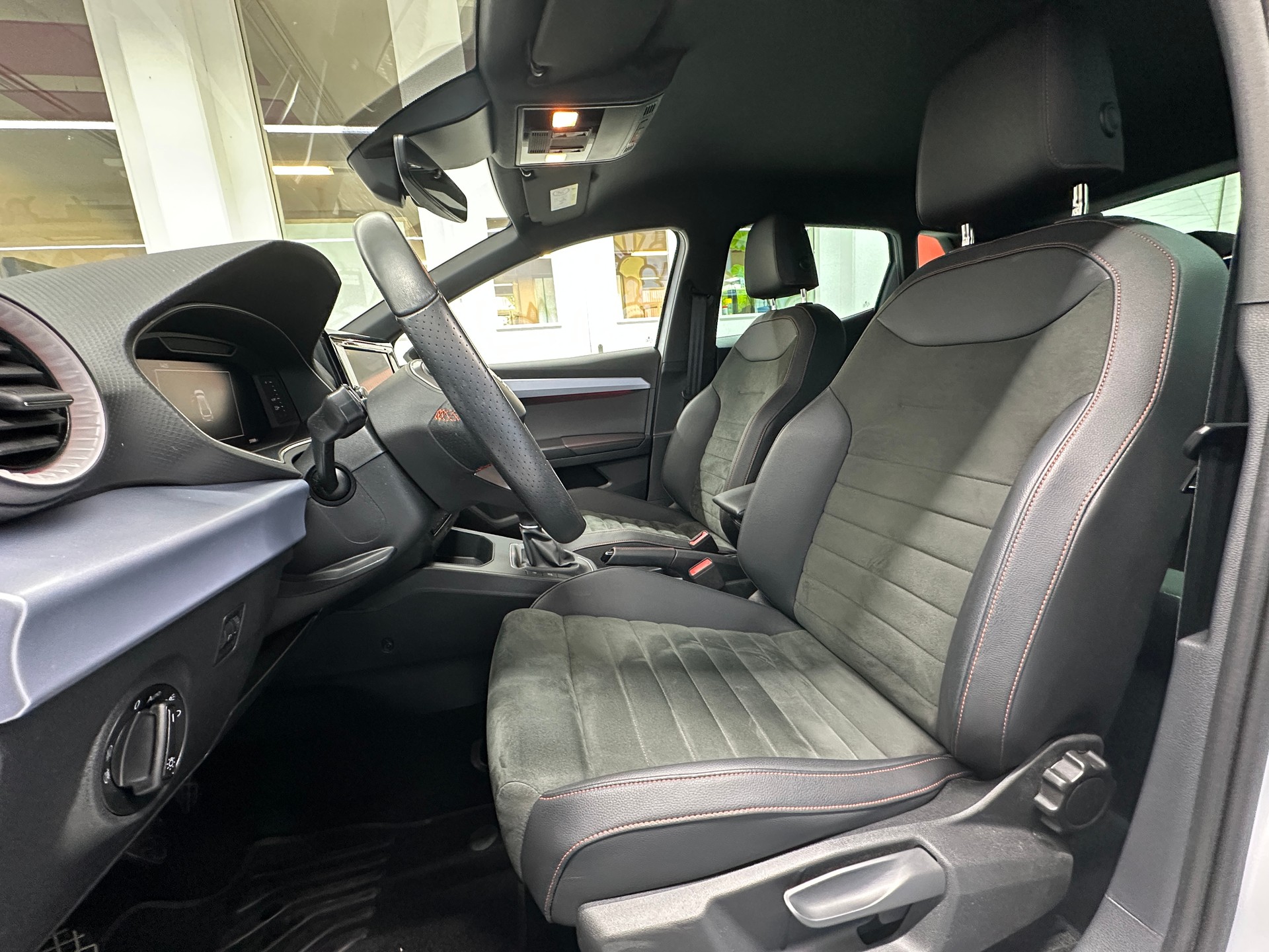 SEAT Ibiza 1.0 EcoTSI FR-image-6