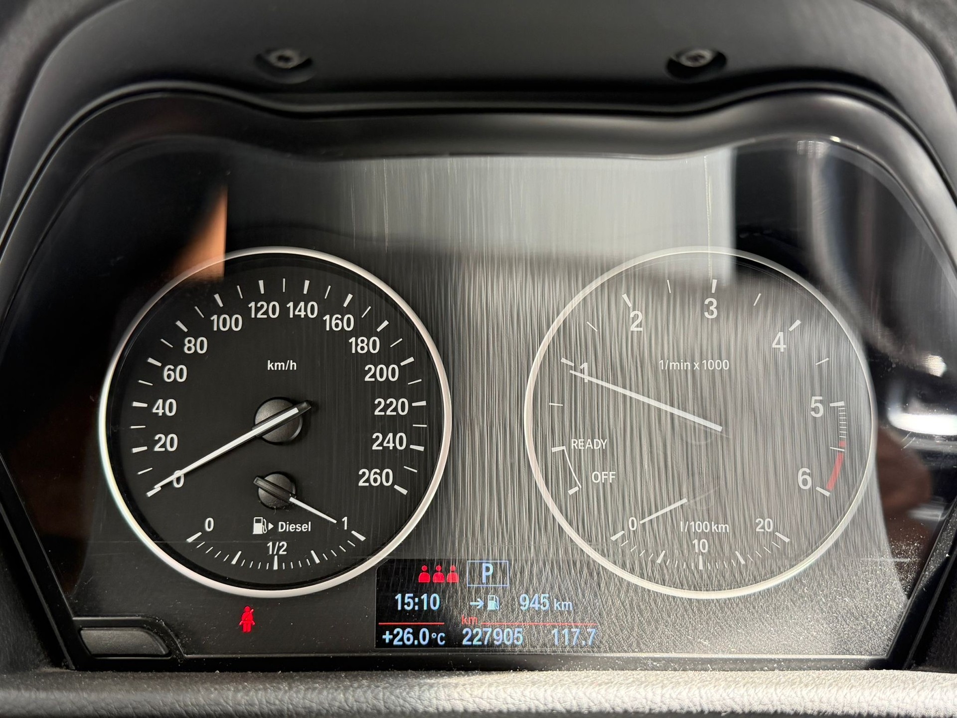 BMW 216d Gran Tourer Luxury Line-image-12