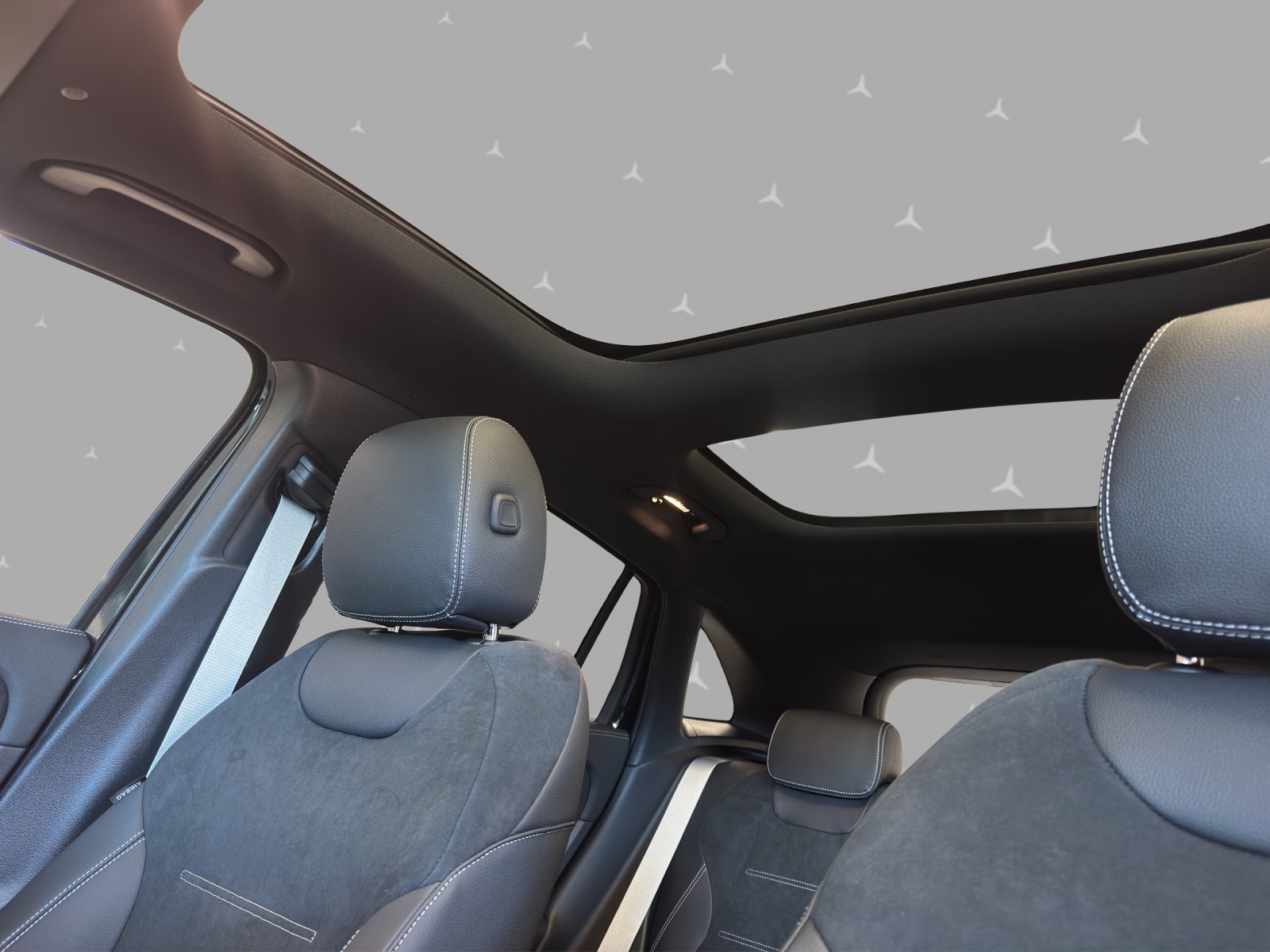 MERCEDES-BENZ GLA 250 4Matic 8G-DCT Swiss Star-image-8