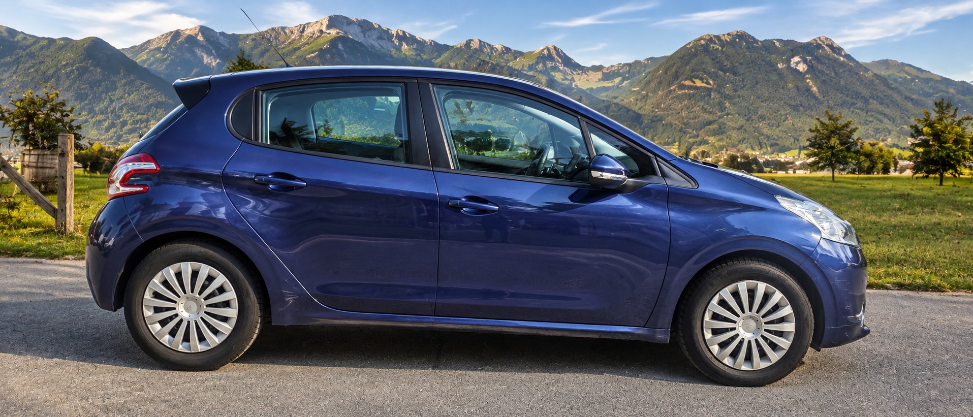 PEUGEOT 208 1.2 e-VTI Style EGS5-image-3