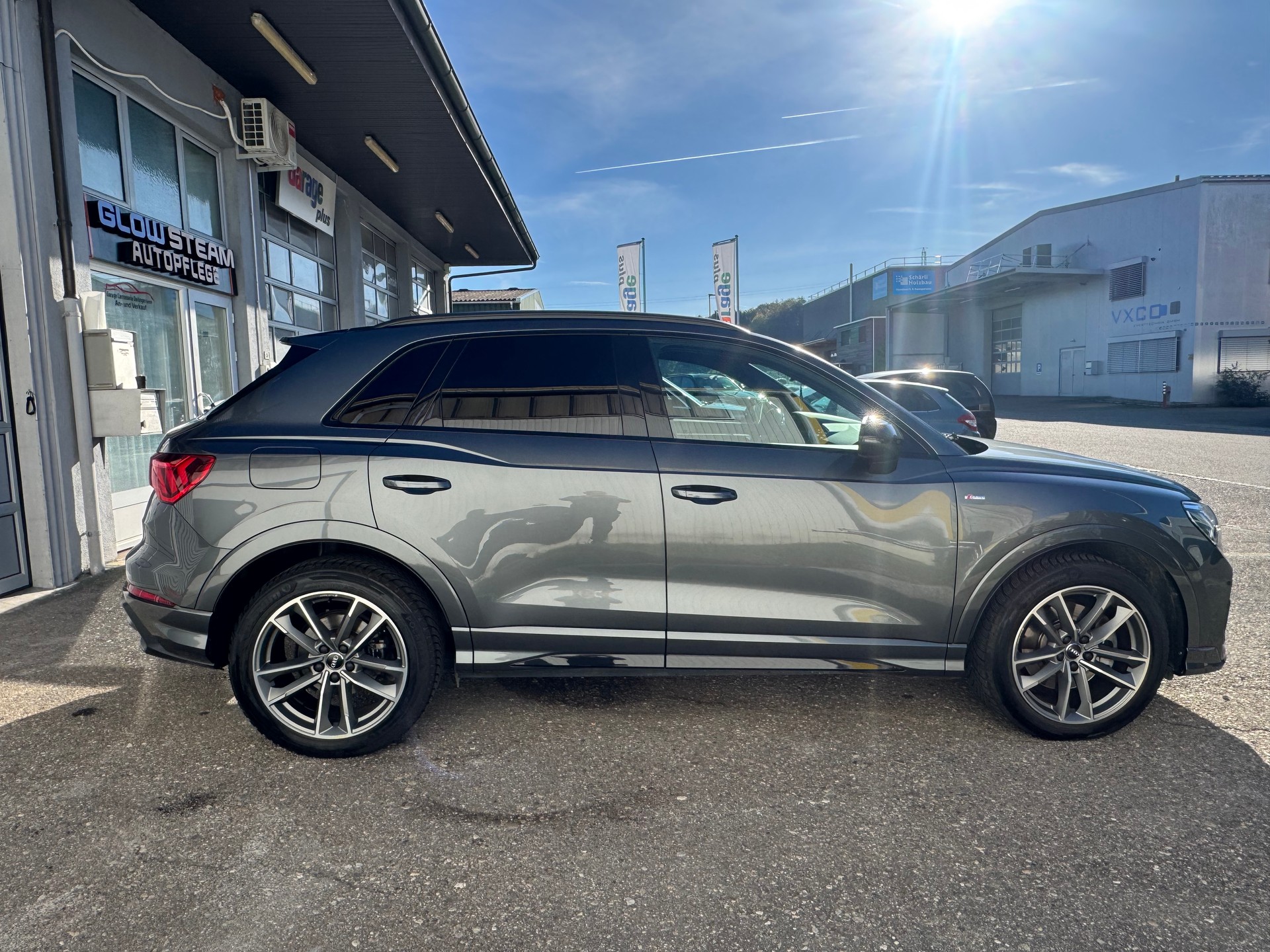 AUDI Q3 40 TDI S line quattro S-tronic-image-5