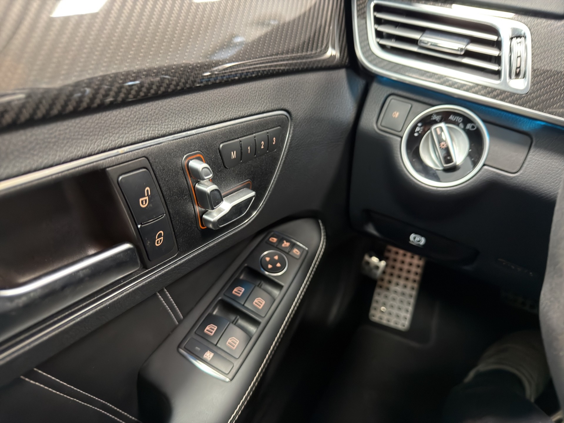 MERCEDES-BENZ E 63 AMG S 4Matic Speedshift-image-28