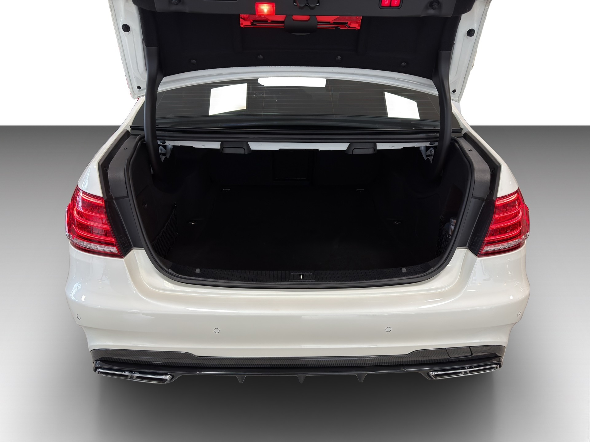 MERCEDES-BENZ E 63 AMG S 4Matic Speedshift-image-13