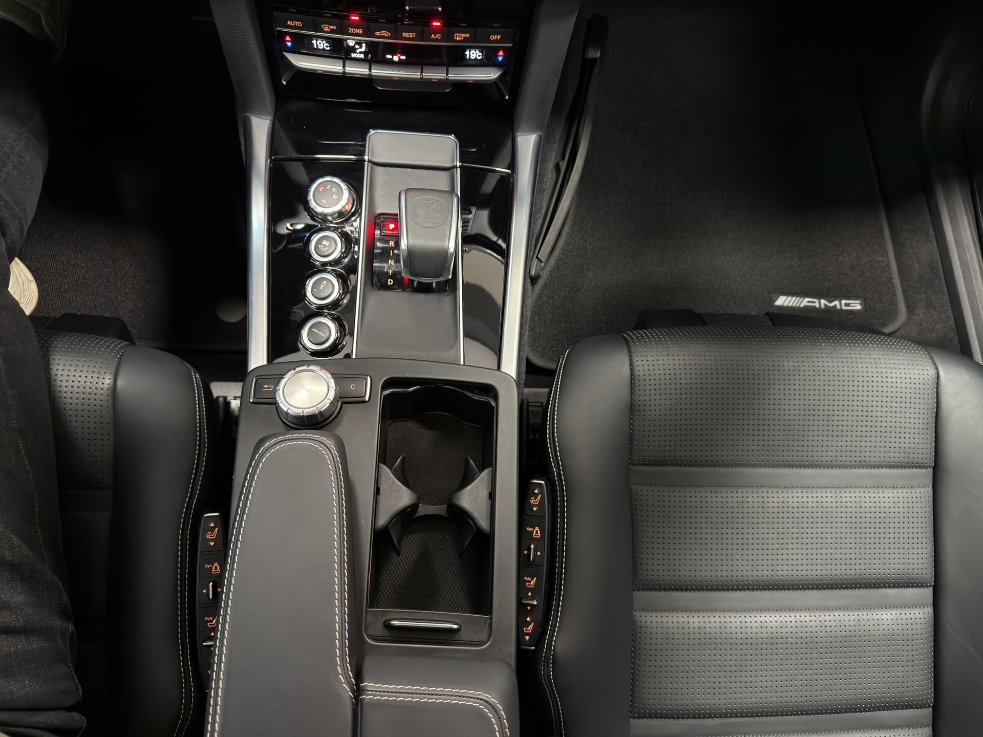 MERCEDES-BENZ E 63 AMG S 4Matic Speedshift-image-24
