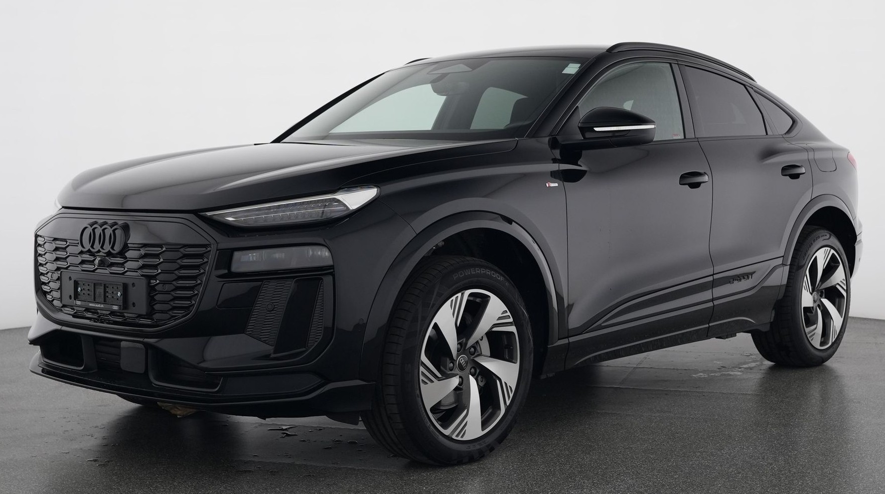 AUDI Q6 Sportback e-tron quattro S-Line Tech pro mit Anhängerkupplung-image-0