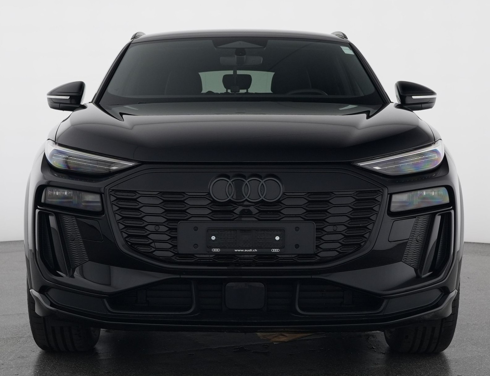 AUDI Q6 Sportback e-tron quattro S-Line Tech pro mit Anhängerkupplung-image-5