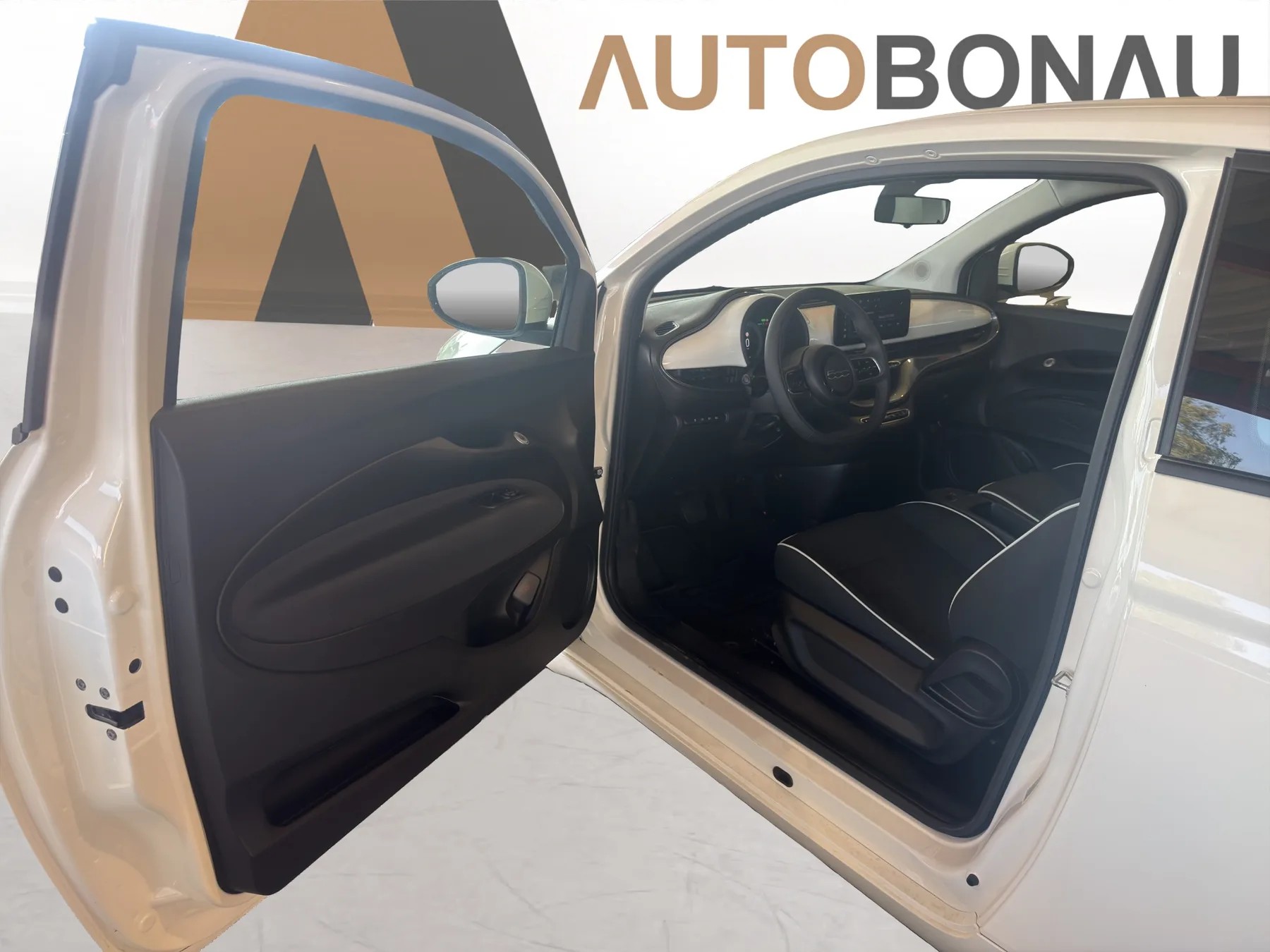 FIAT 500 Electric Cult 320KM-image-9