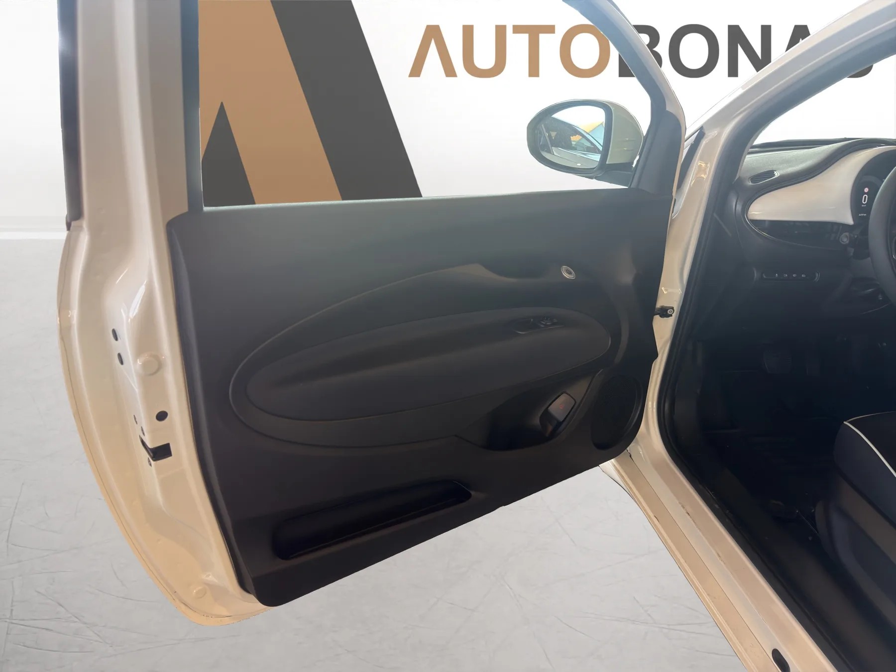 FIAT 500 Electric Cult 320KM-image-10