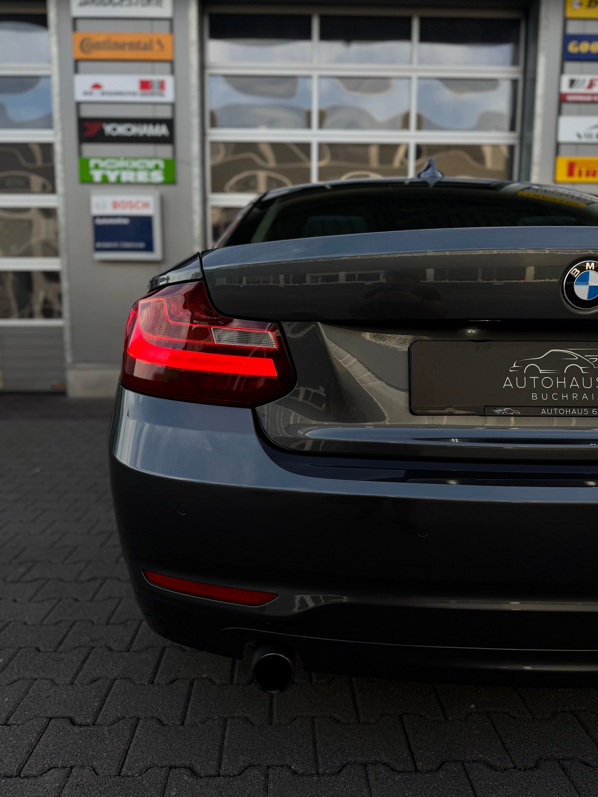 BMW 220i Modern Line Steptronic / ab MFK bei Verkauf-image-6