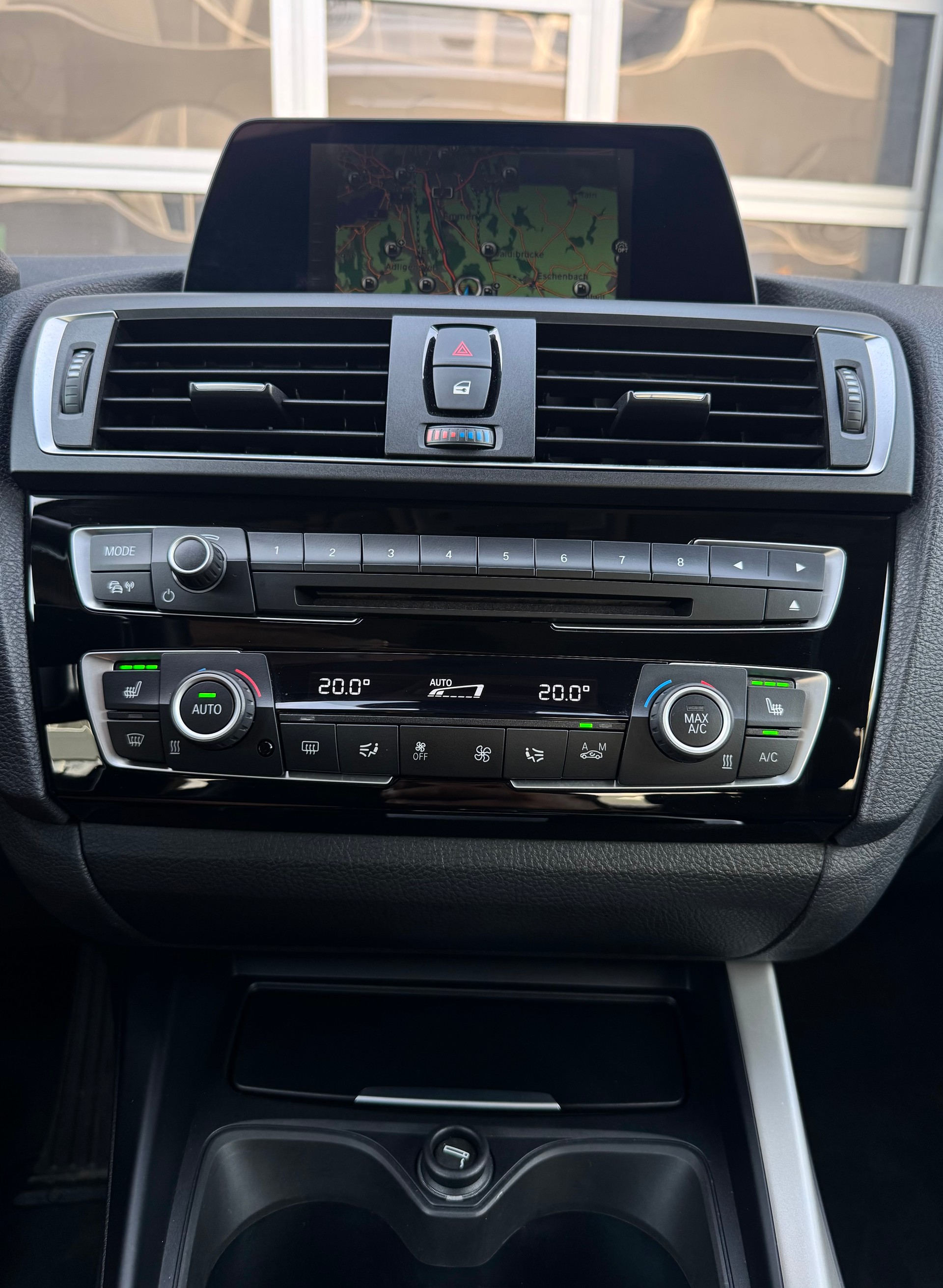 BMW 220i Modern Line Steptronic / ab MFK bei Verkauf-image-14