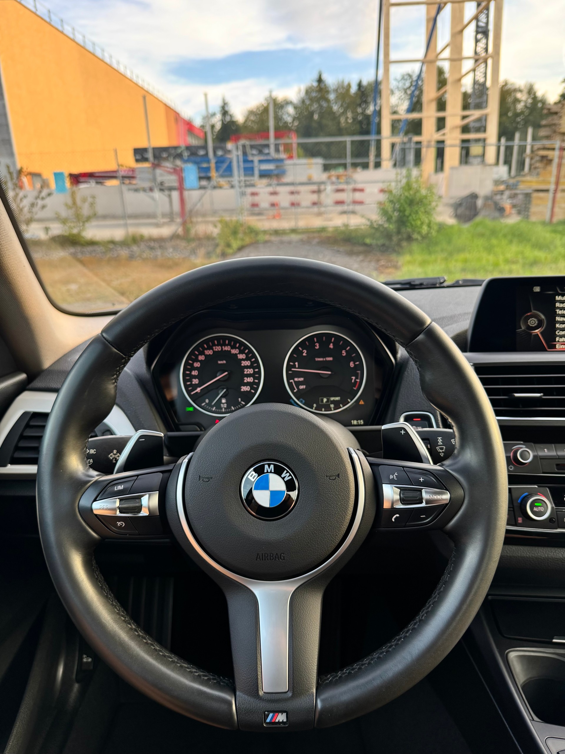BMW 220i Modern Line Steptronic / ab MFK bei Verkauf-image-9