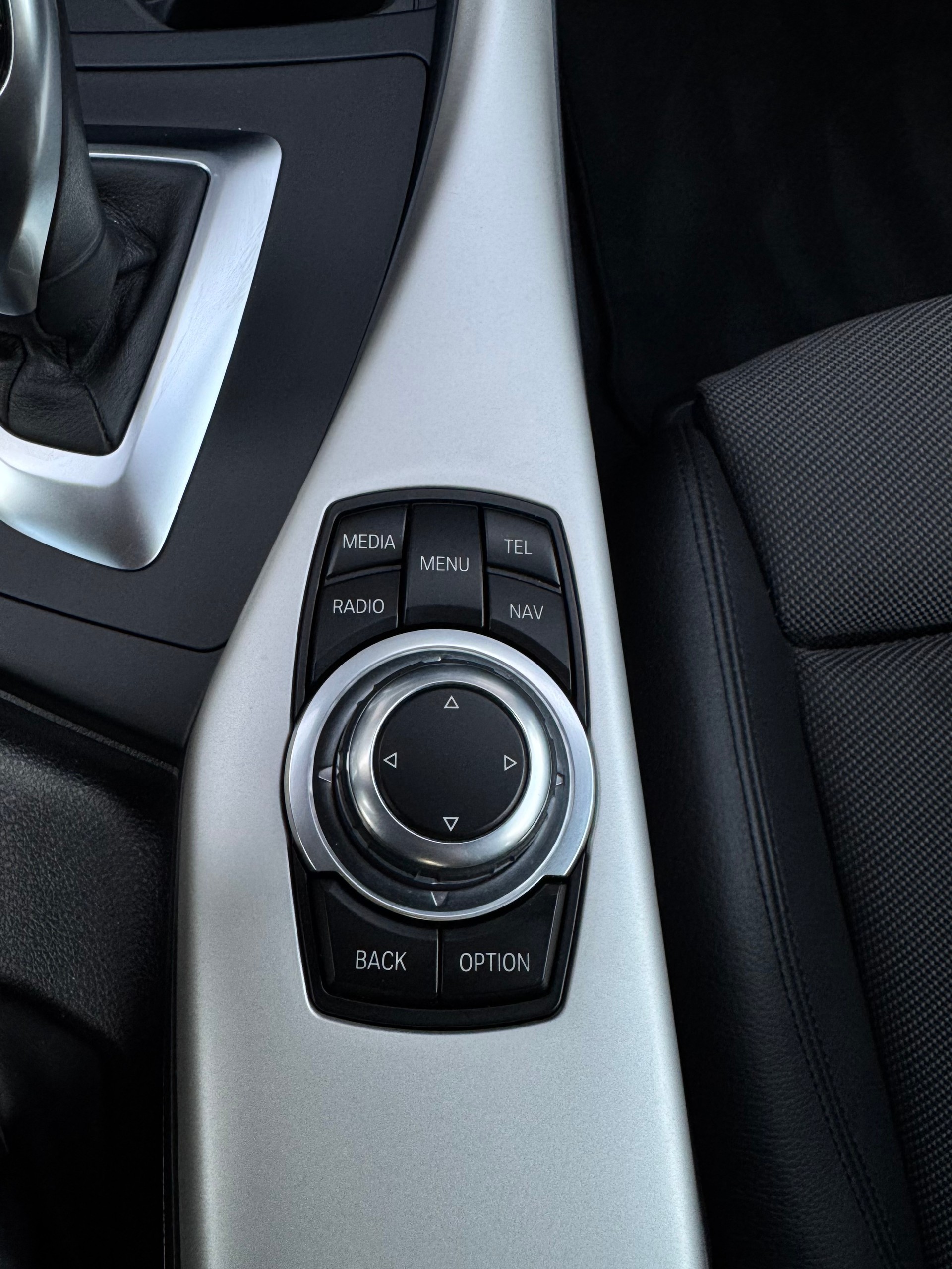BMW 220i Modern Line Steptronic / ab MFK bei Verkauf-image-13