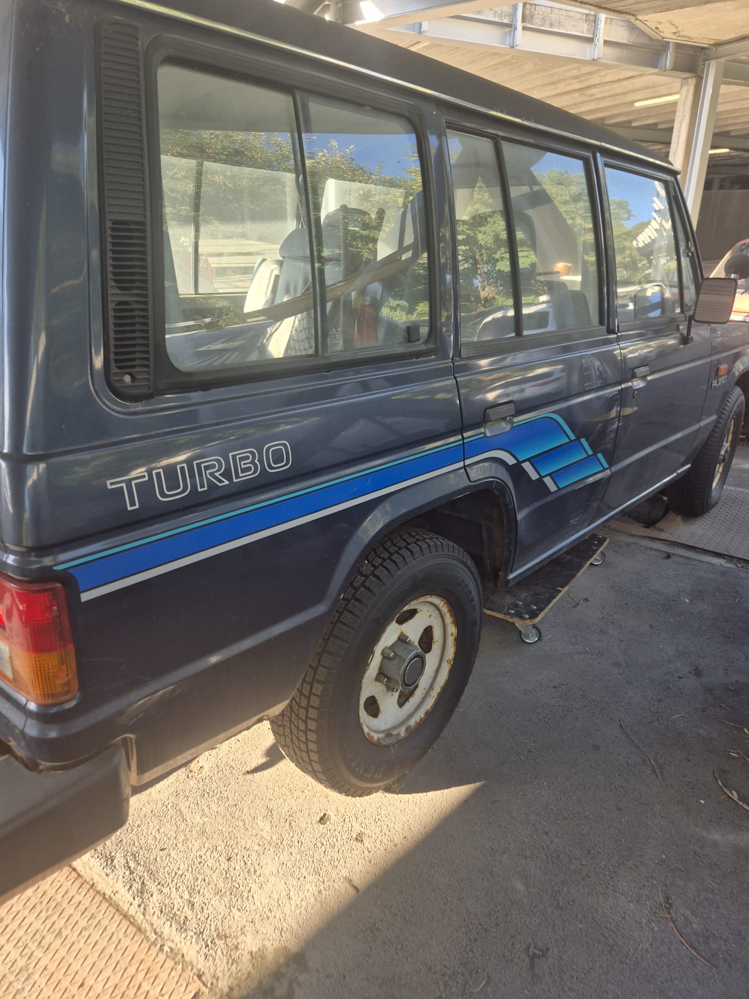 MITSUBISHI 2.5 TD Wagon-image-1