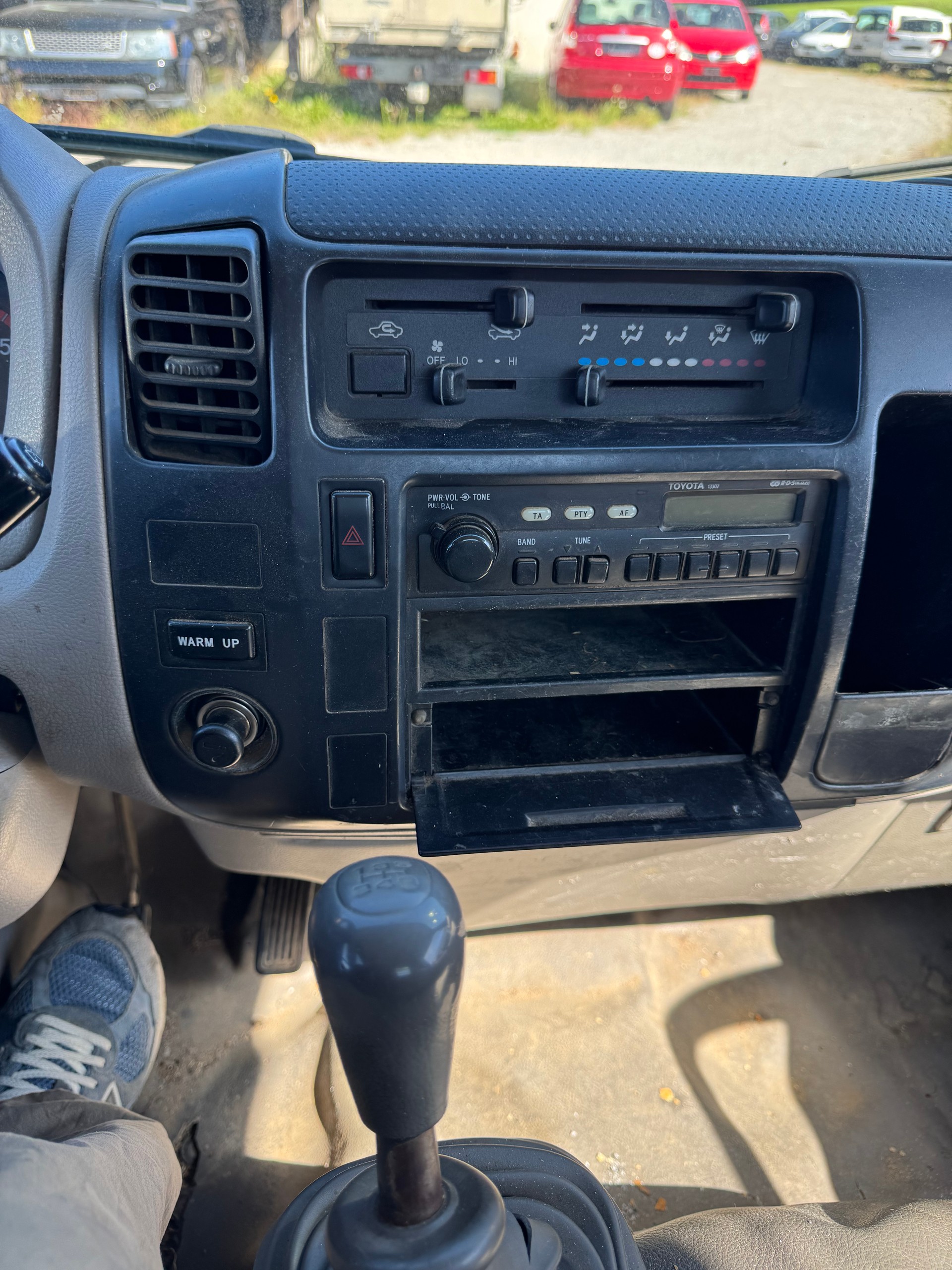 TOYOTA Dyna 100 2.5 D-4D-image-8
