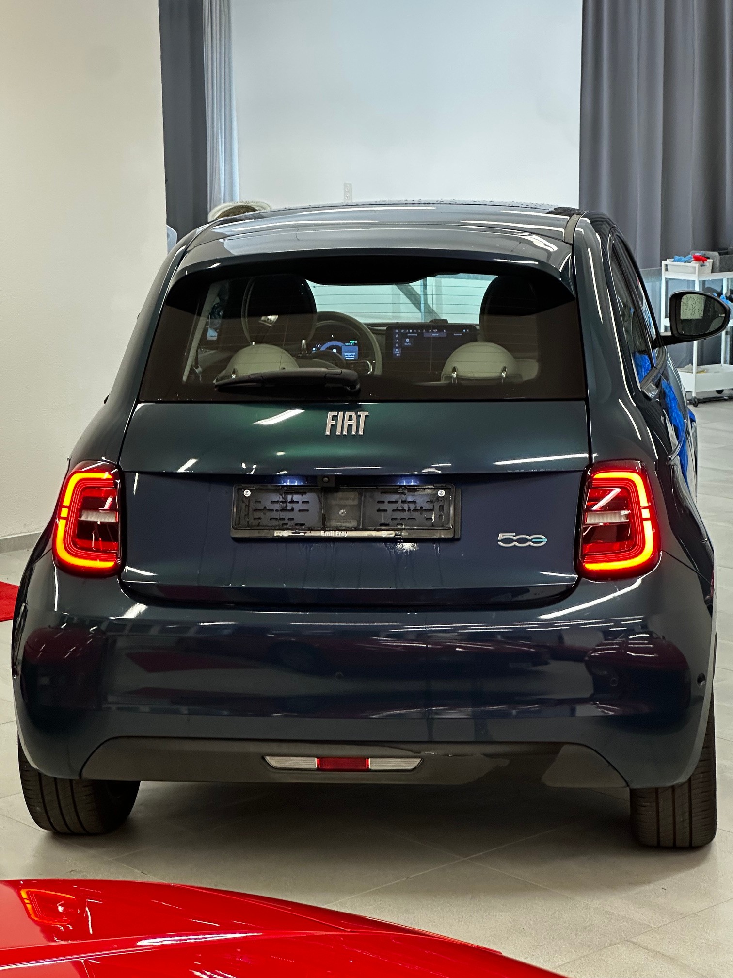FIAT 500 electric 87 kW La Prima-image-3