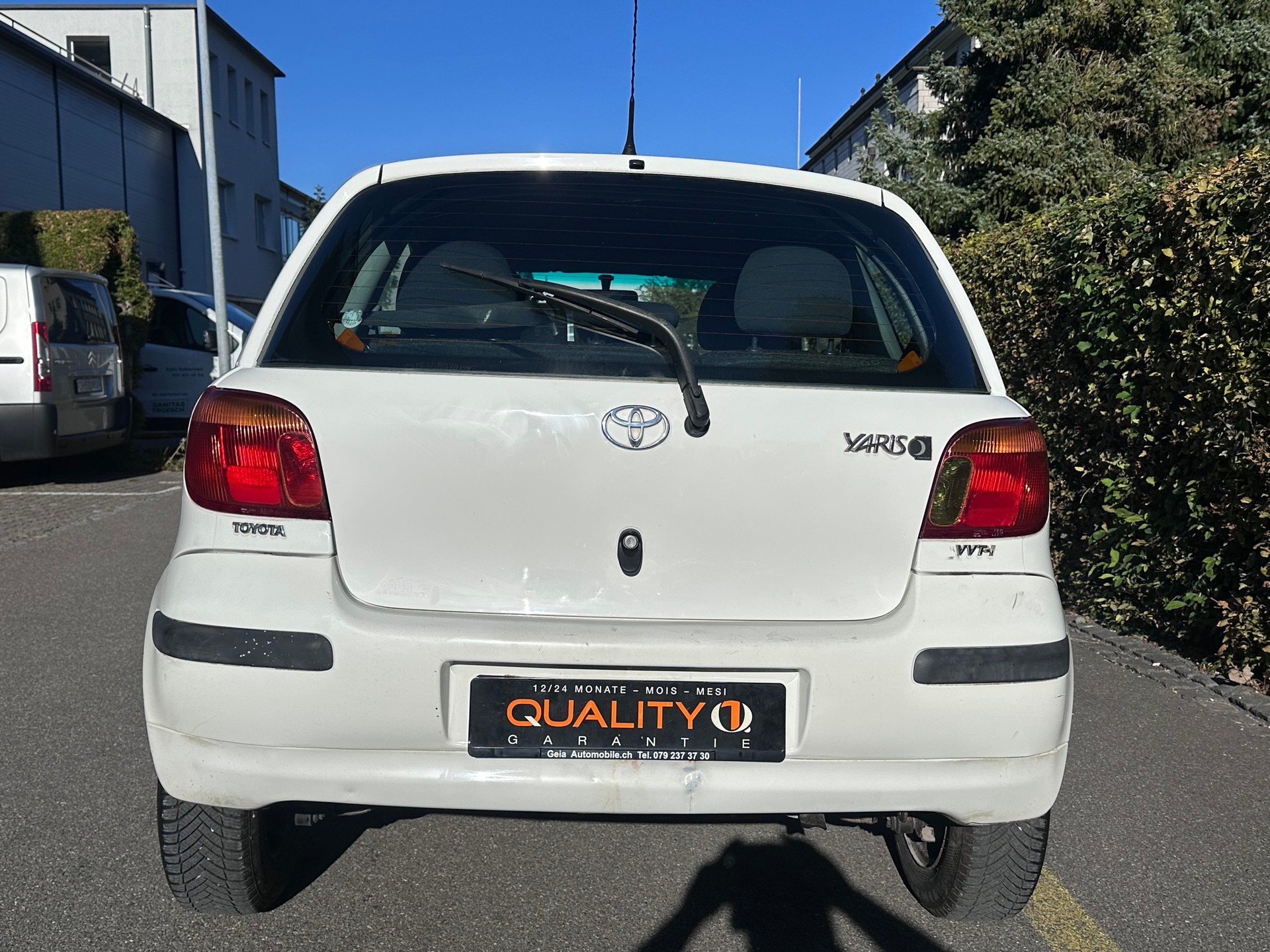 TOYOTA Yaris 1.0 Linea Luna-image-4