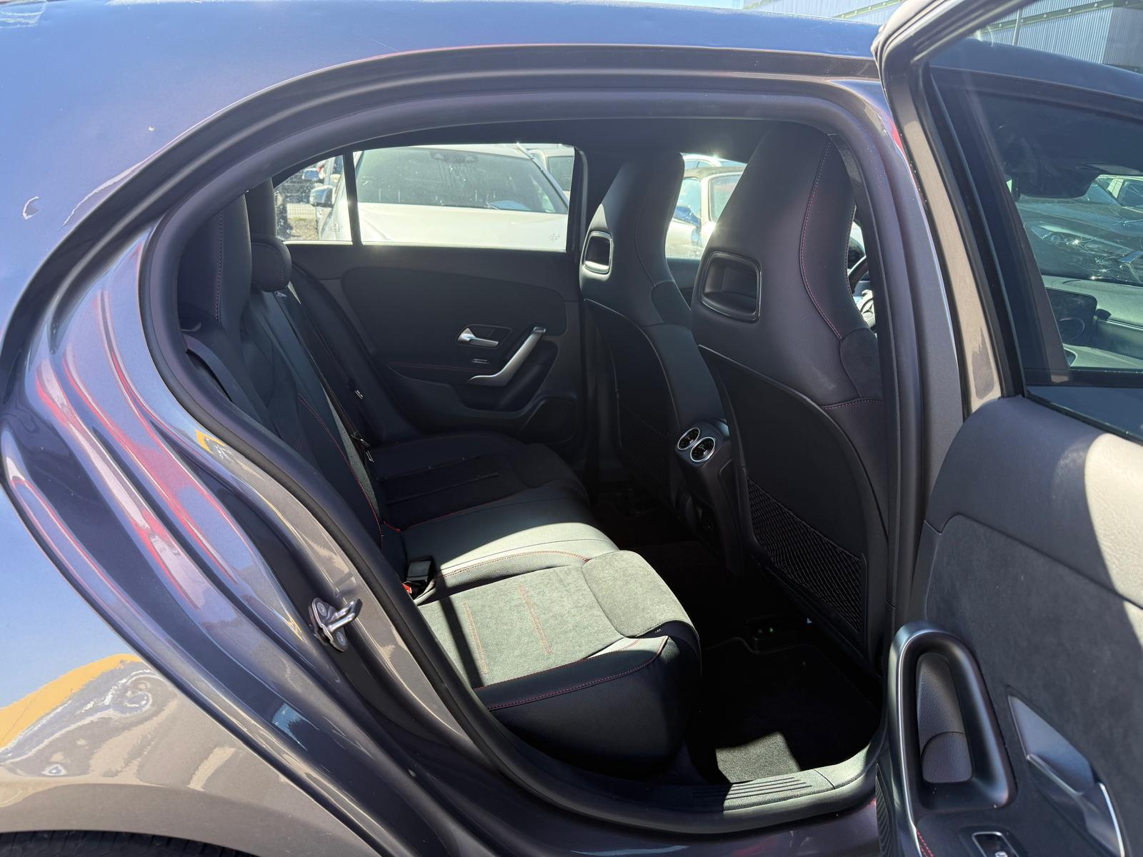 MERCEDES-BENZ A-Klasse W177 A 180 d Progressive-image-12