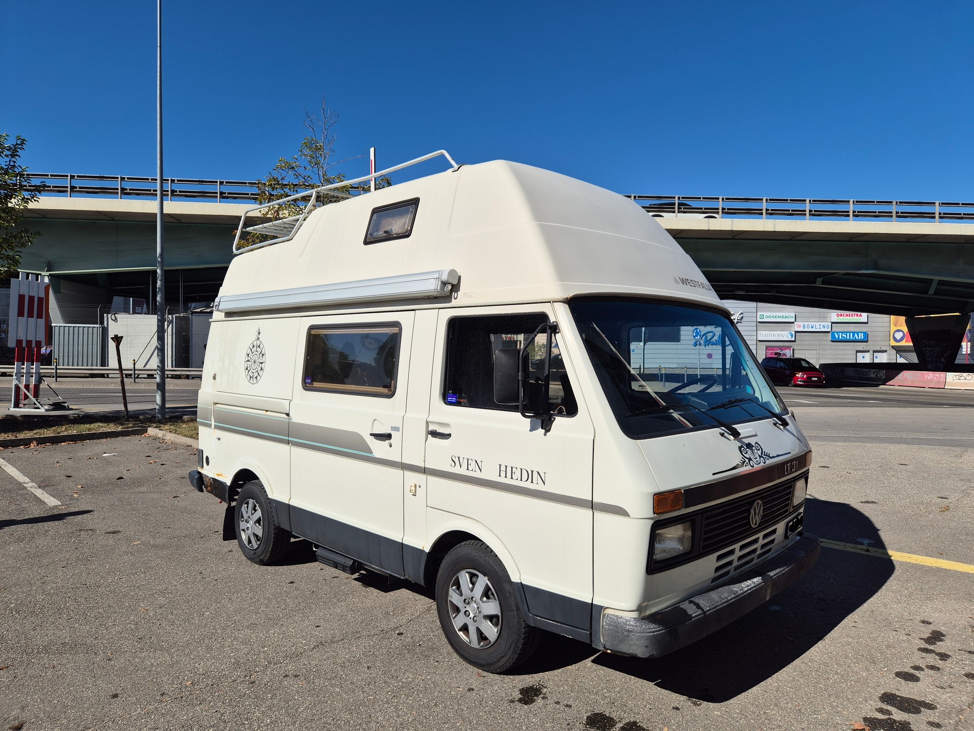 VW VW LT-31 Westfalia Sven Hedin 1990-image-0