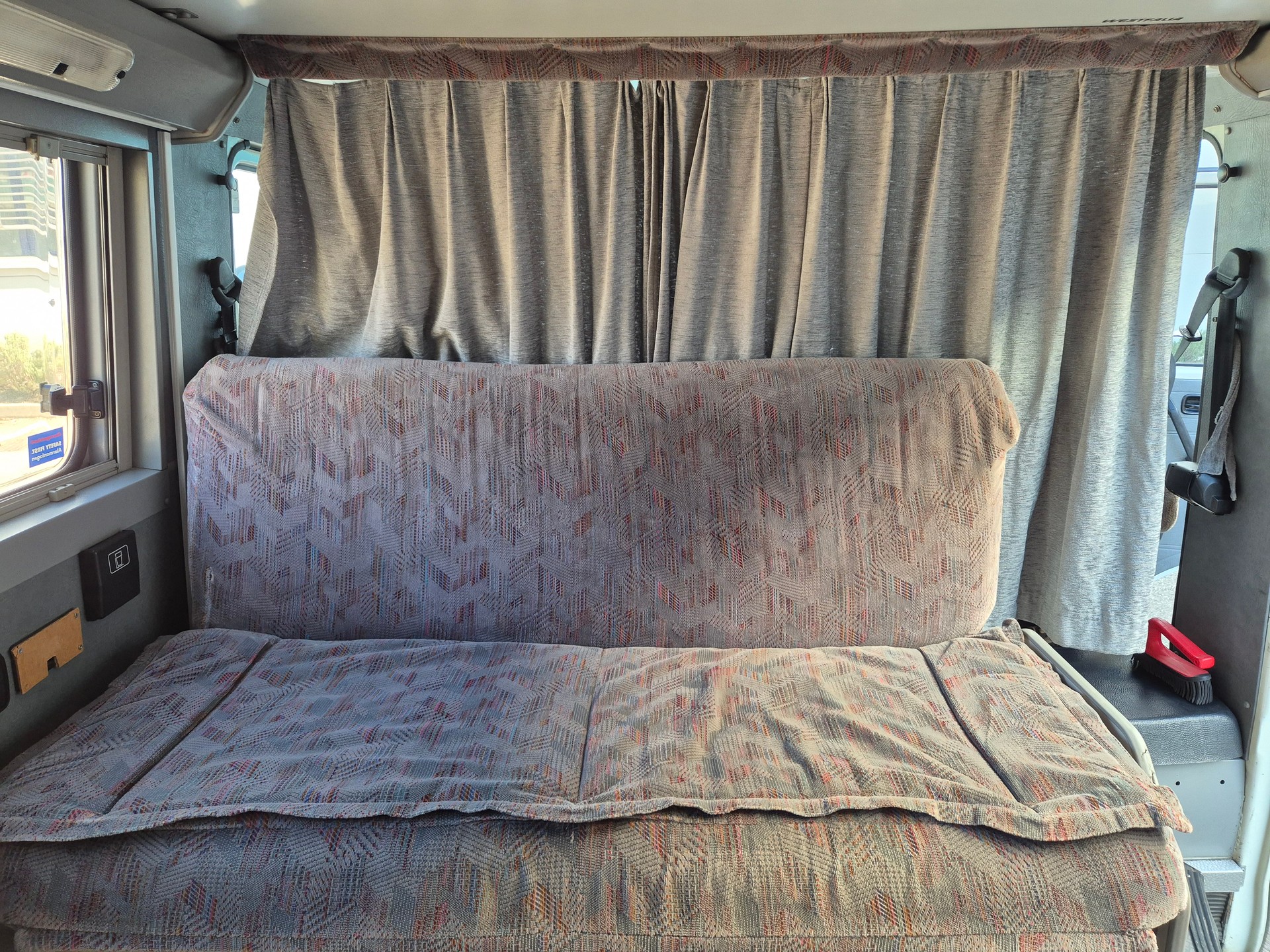 VW VW LT-31 Westfalia Sven Hedin 1990-image-19
