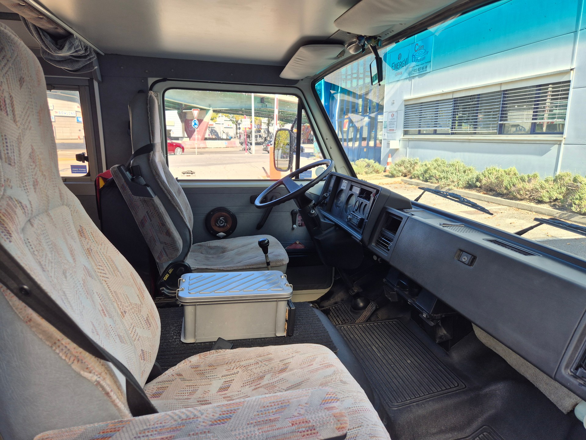 VW VW LT-31 Westfalia Sven Hedin 1990-image-8