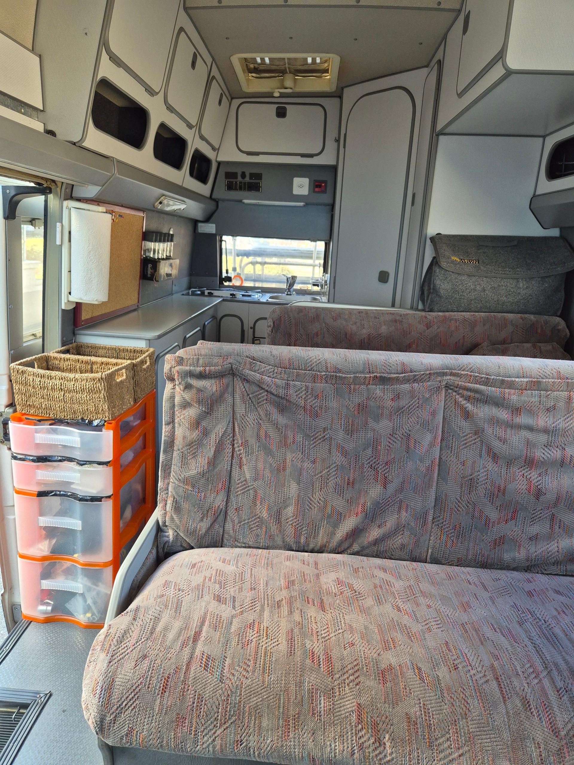 VW VW LT-31 Westfalia Sven Hedin 1990-image-10